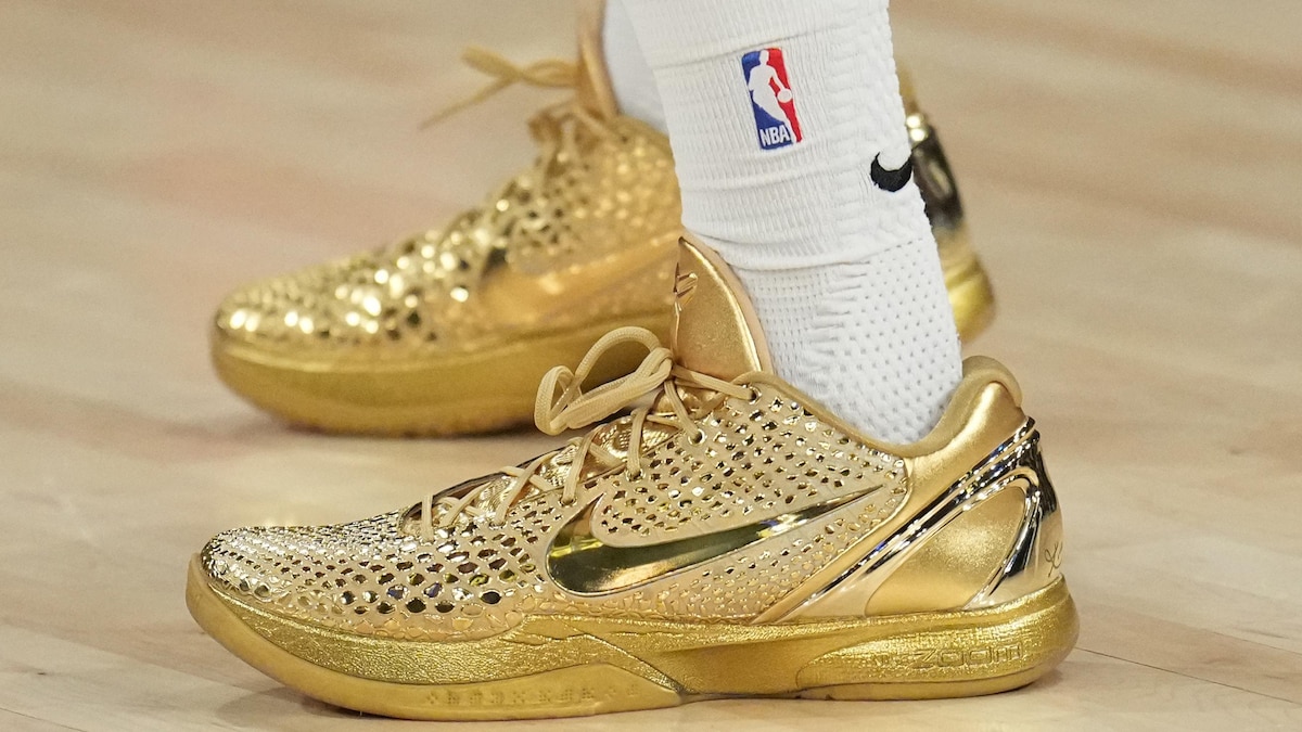 Jalen Brunson's Gold 'Ring Night' Kobe 6s Revealed in Photo for Knicks ...