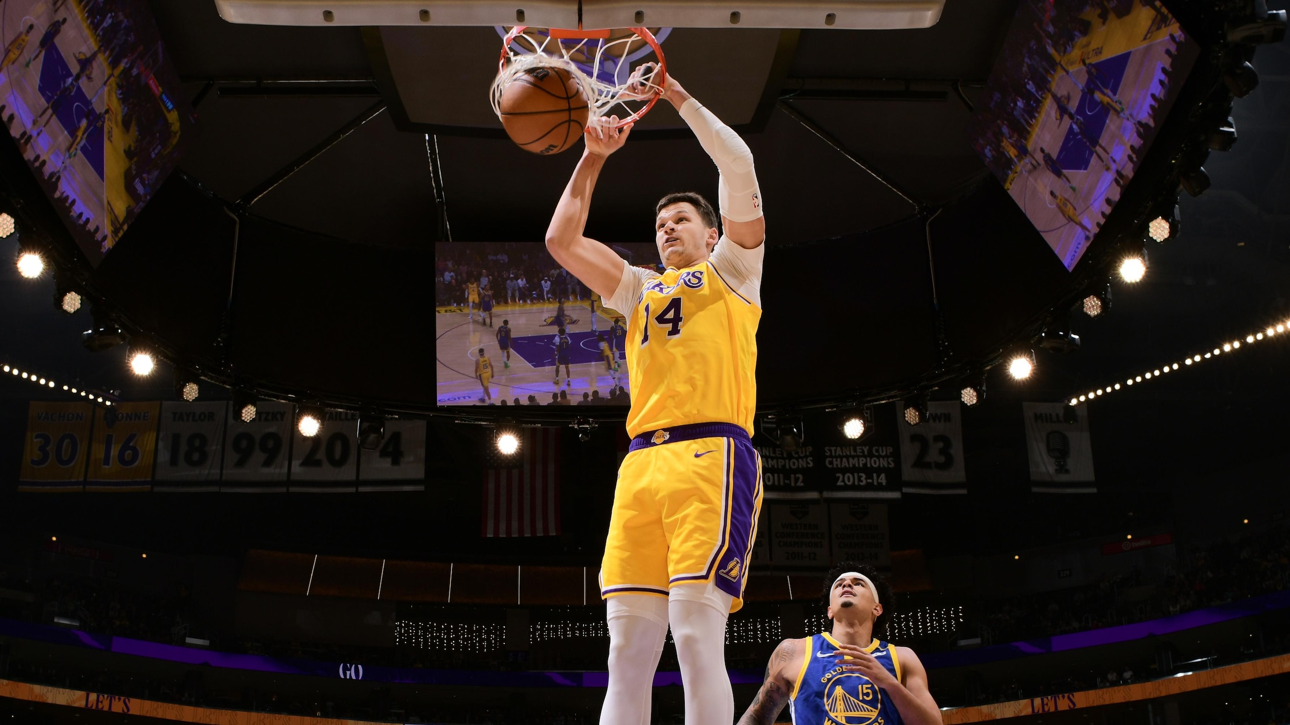 Golden State Warriors v Los Angeles Lakers Golden State Warriors v Los Angeles Lakers