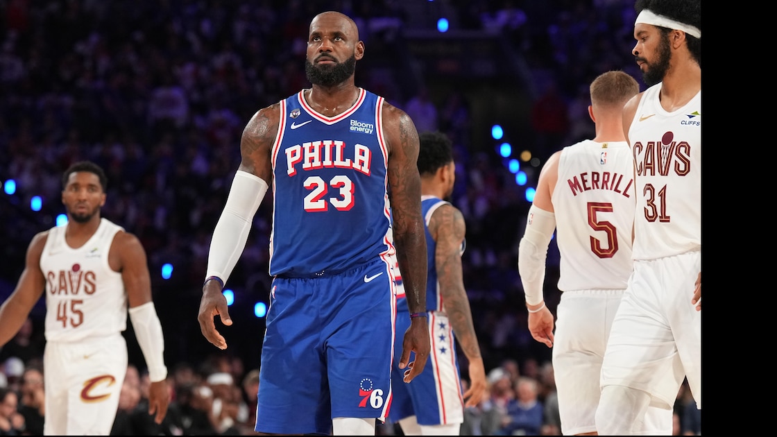 LeBron James Replies to President Trump's Call for Apology Over Anthem Warm-up