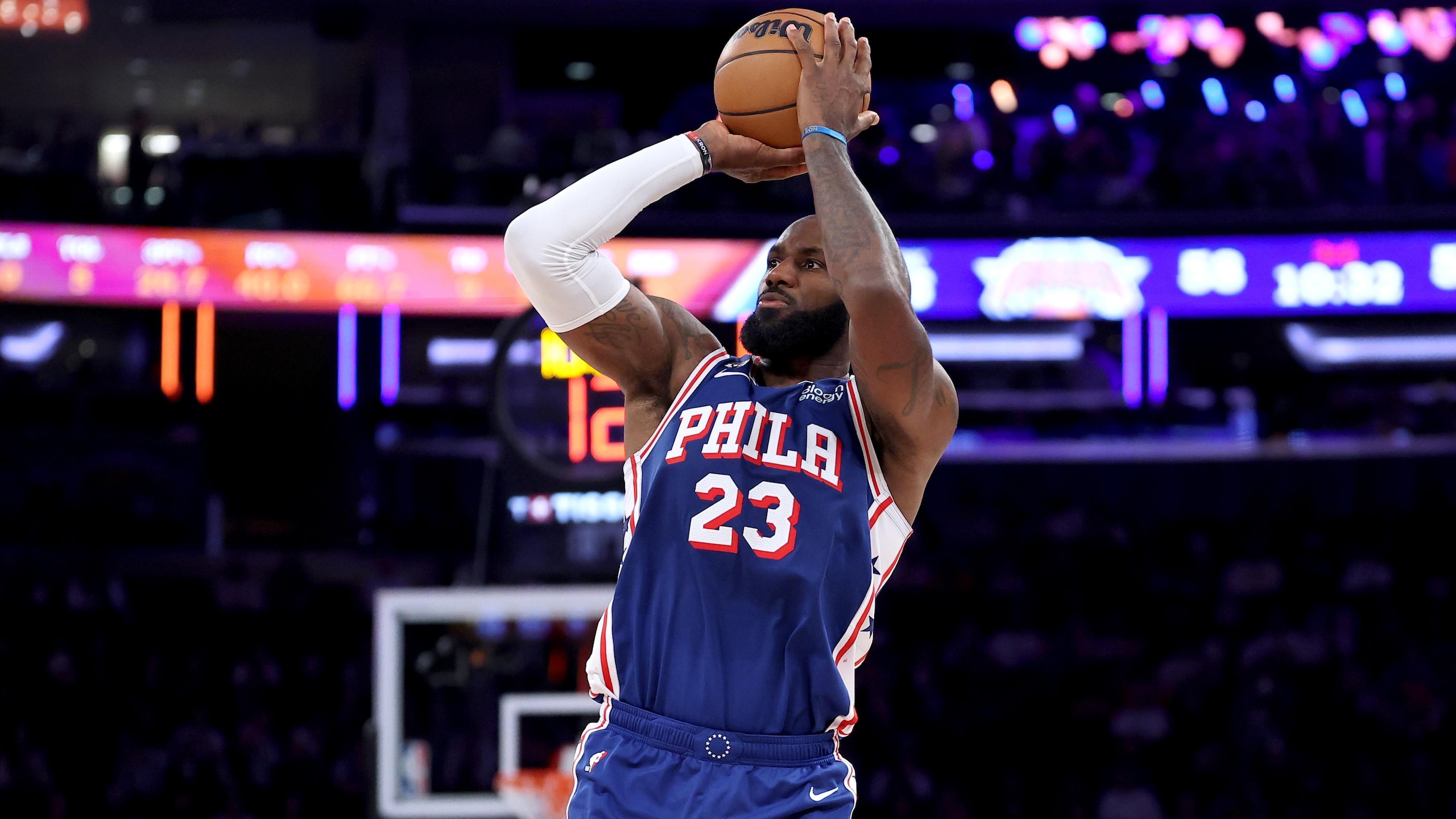 Philadelphia 76ers v New York Knicks