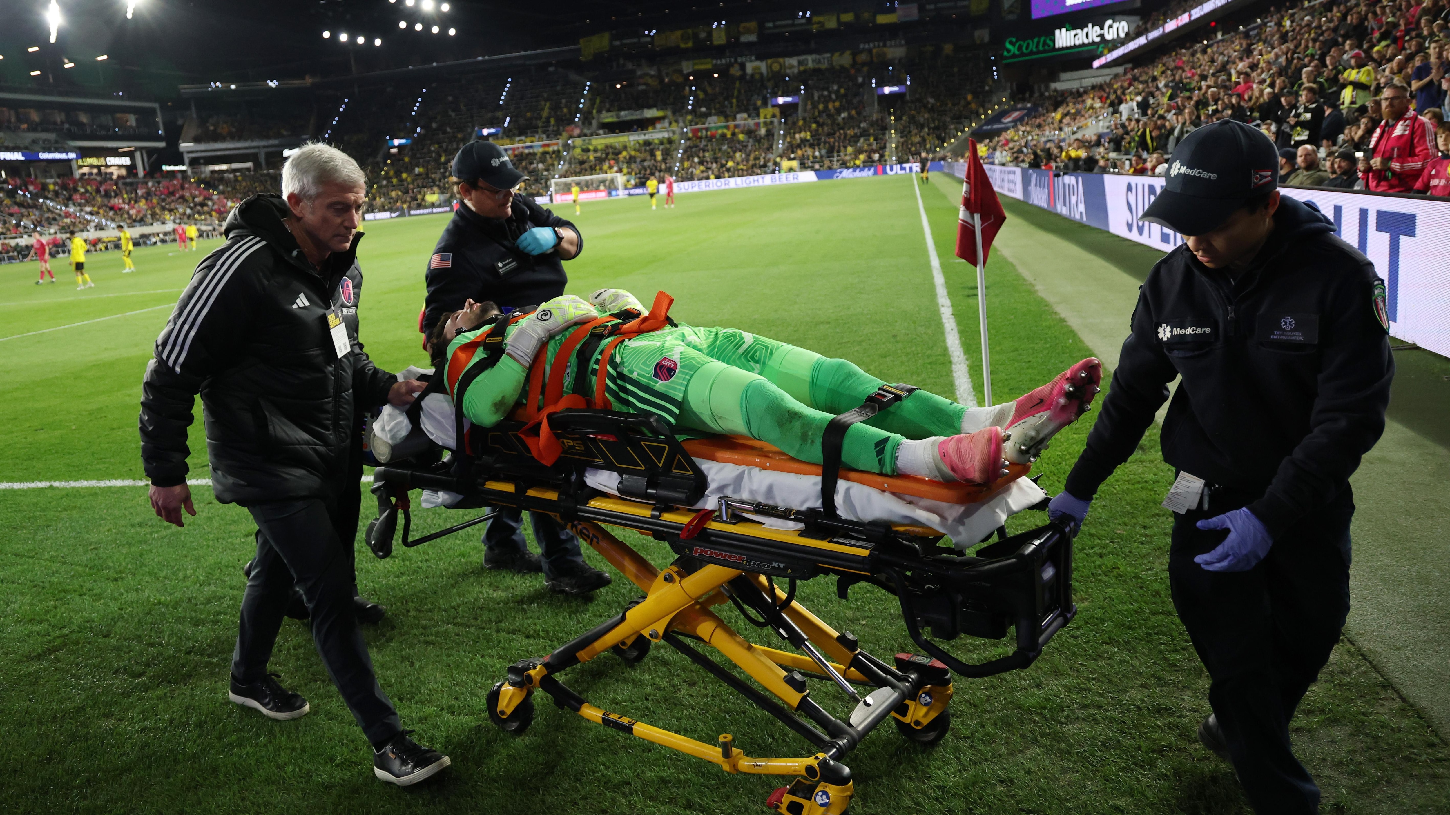 bleacherreport.com - Scott Polacek - MLS Goalie Roman Burki Hospitalized After Scary Injury During St. Louis vs. Crew U.S. Open Cup Final
