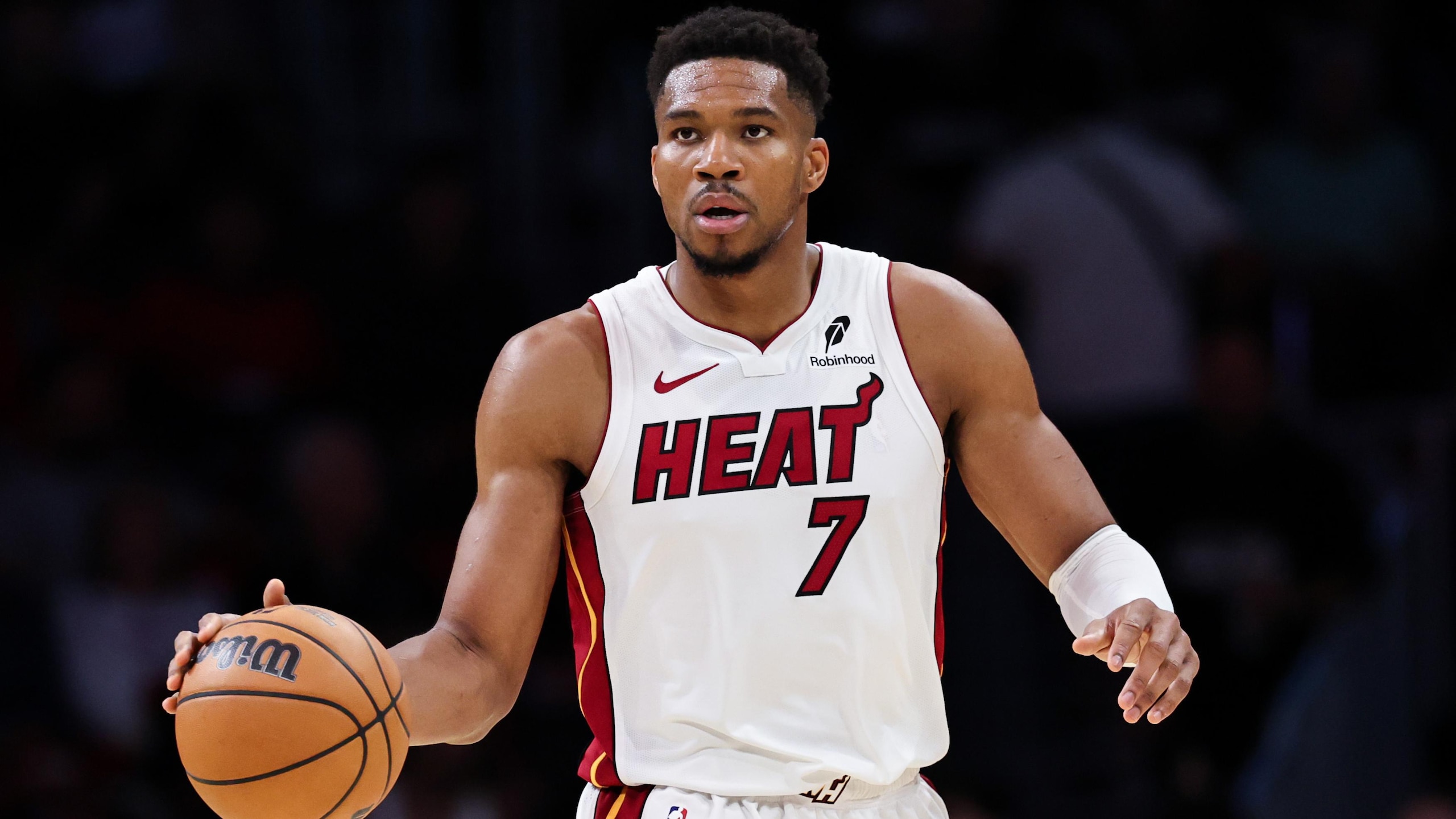 Minnesota Timberwolves v Miami Heat