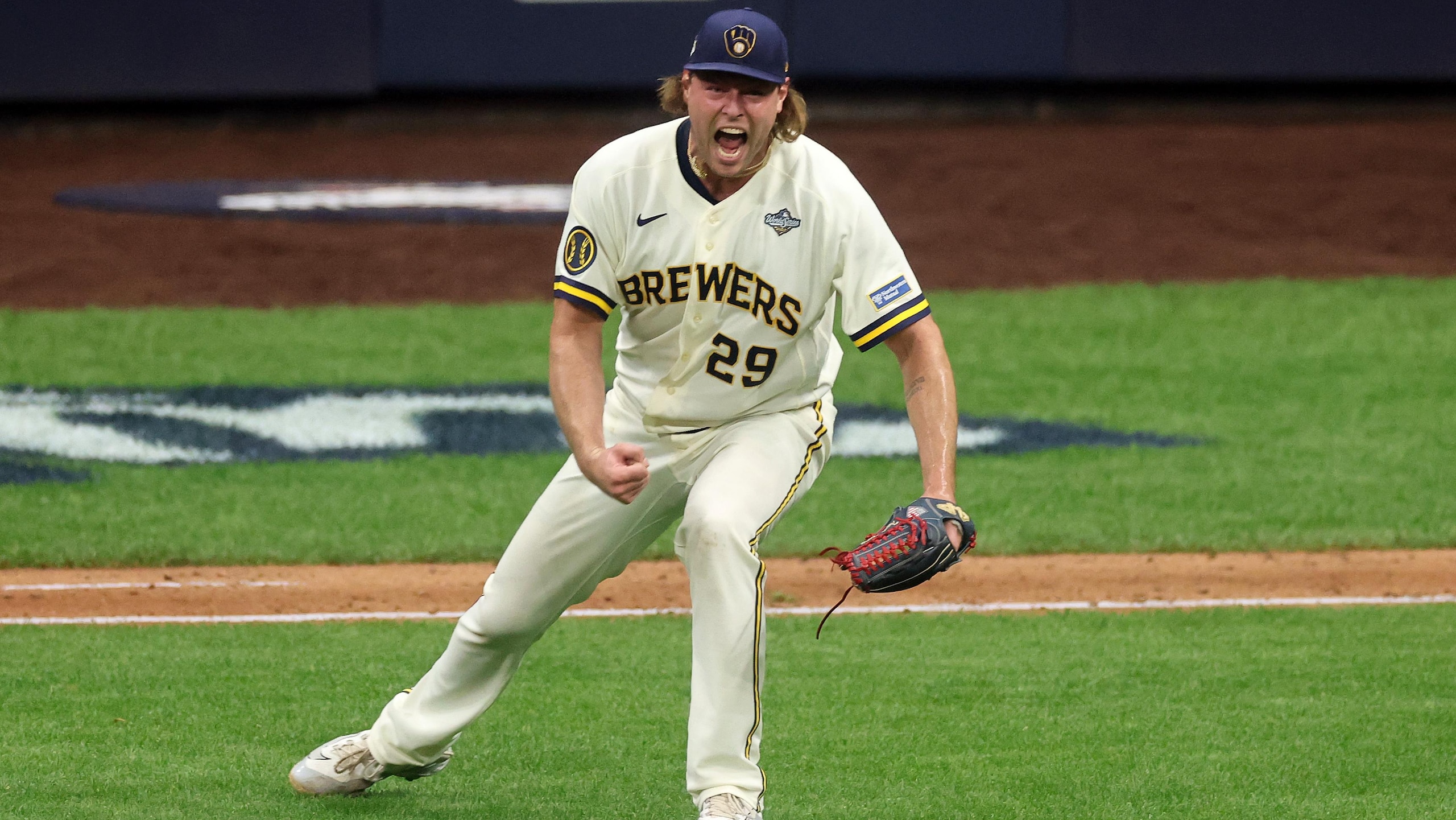 Brewers Get 1st WS Win Since 1982 💪