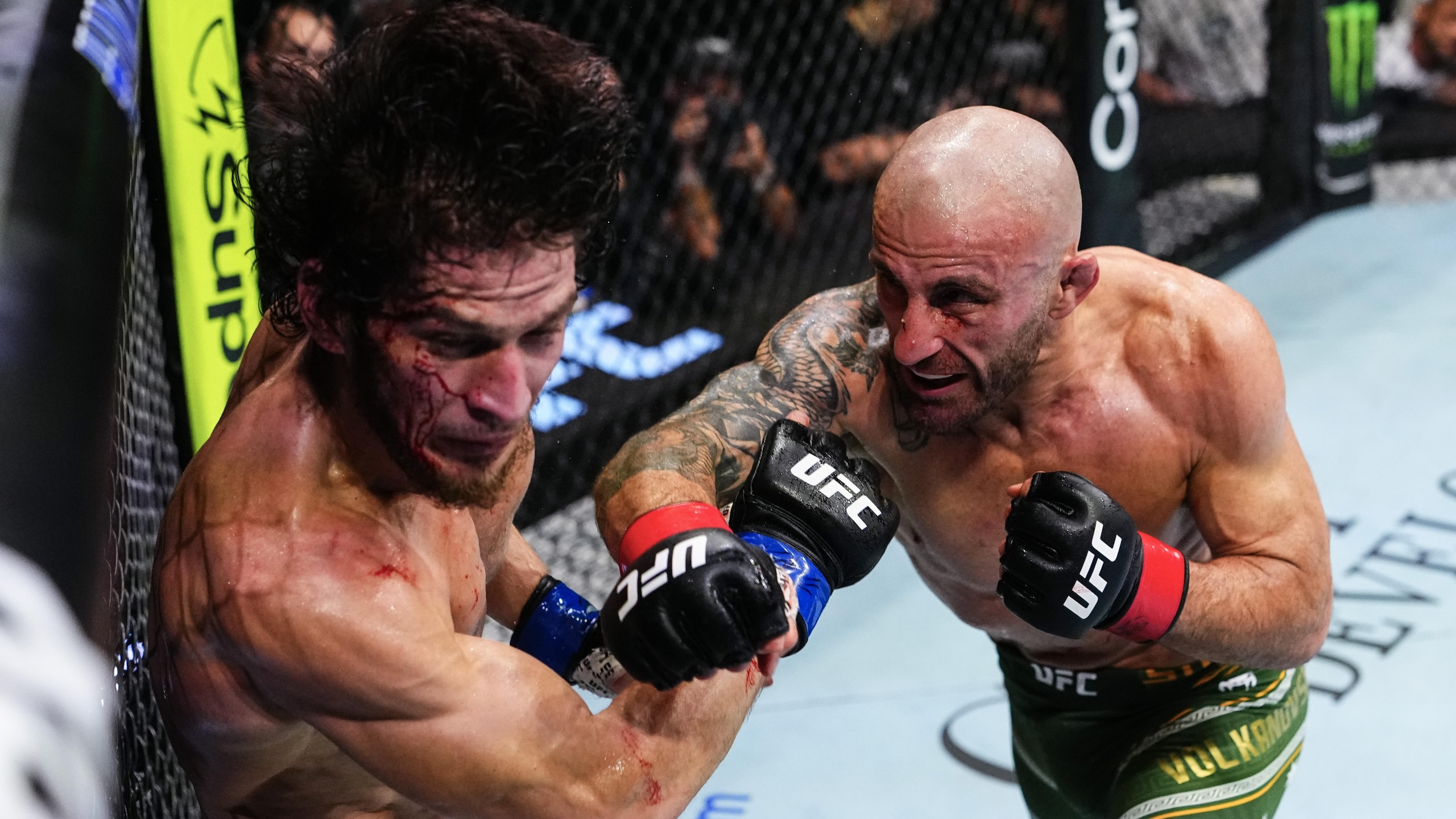UFC 333: Volkanovski v Evloev
