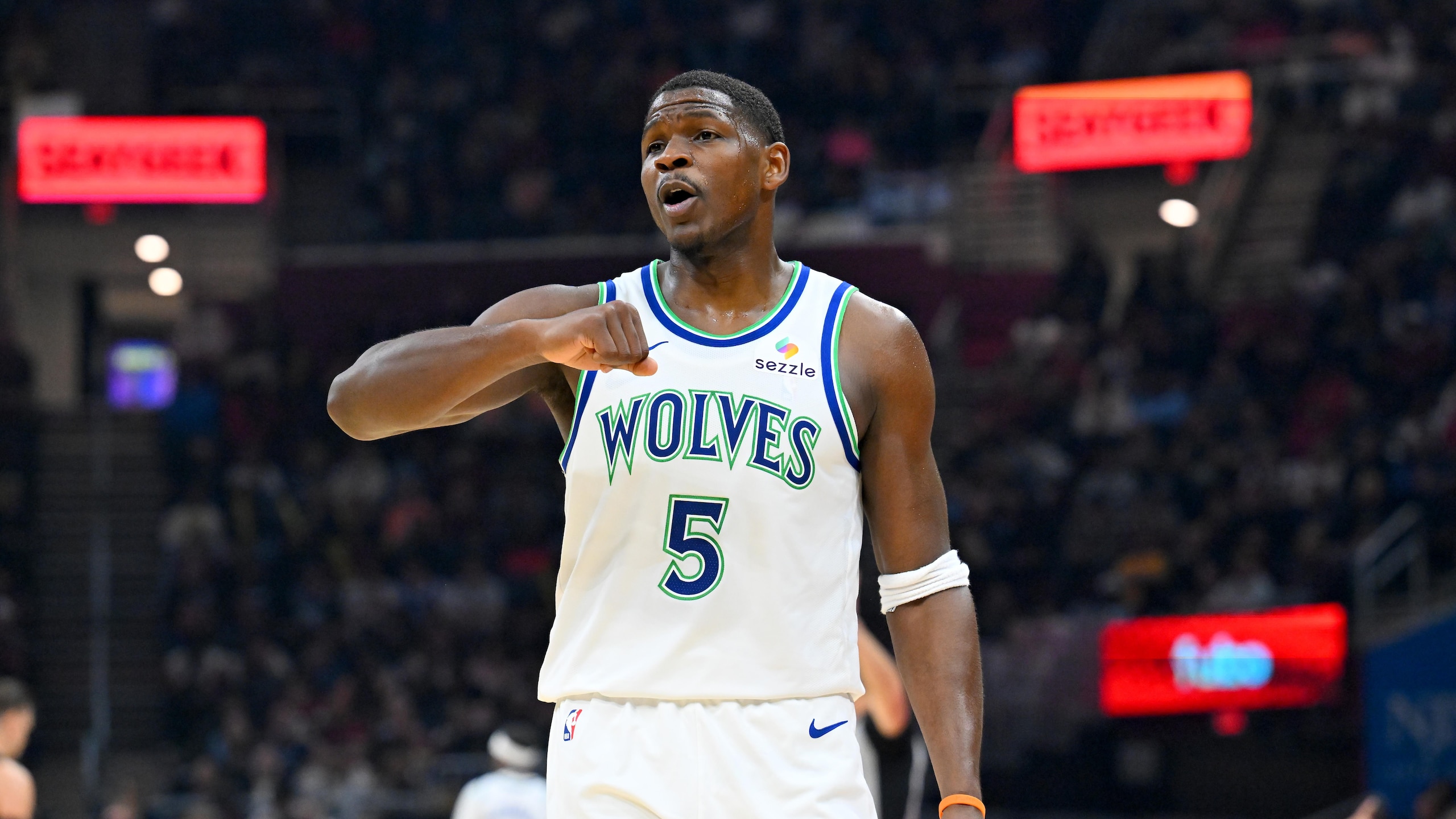 Minnesota Timberwolves v Cleveland Cavaliers Minnesota Timberwolves v Cleveland Cavaliers