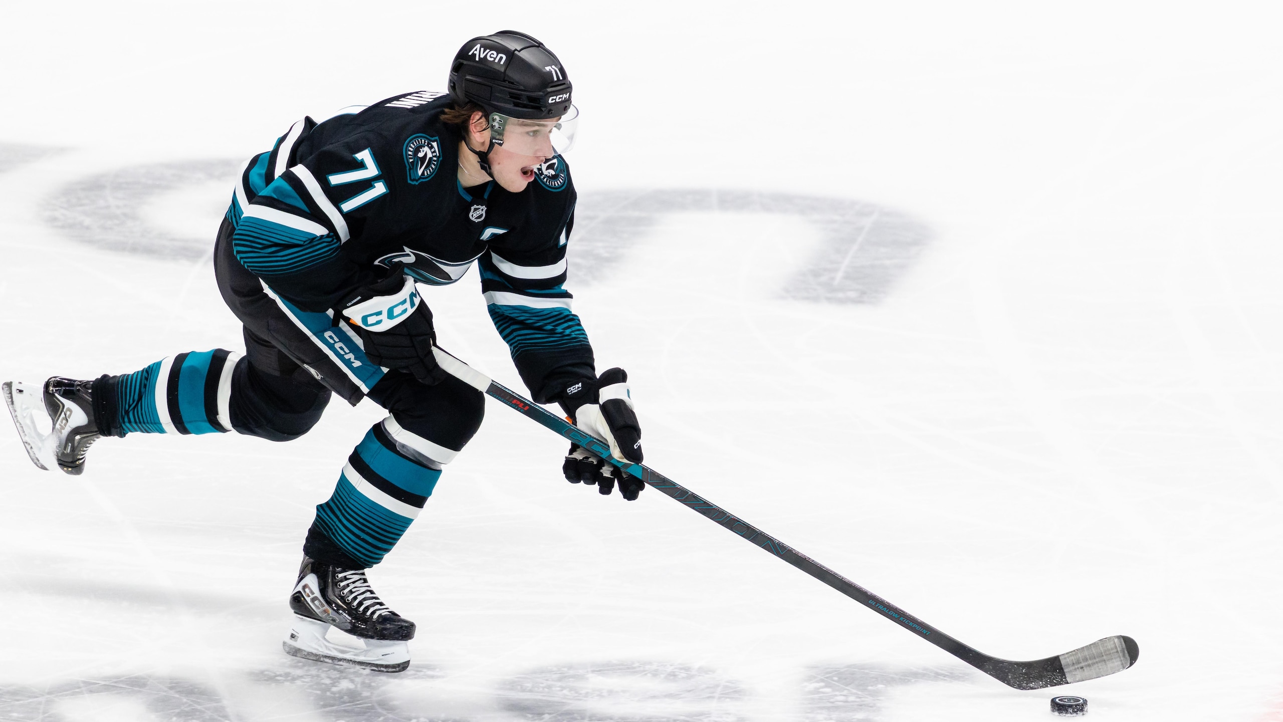 NHL: OCT 29 Canucks vs Sharks NHL: OCT 29 Canucks vs Sharks