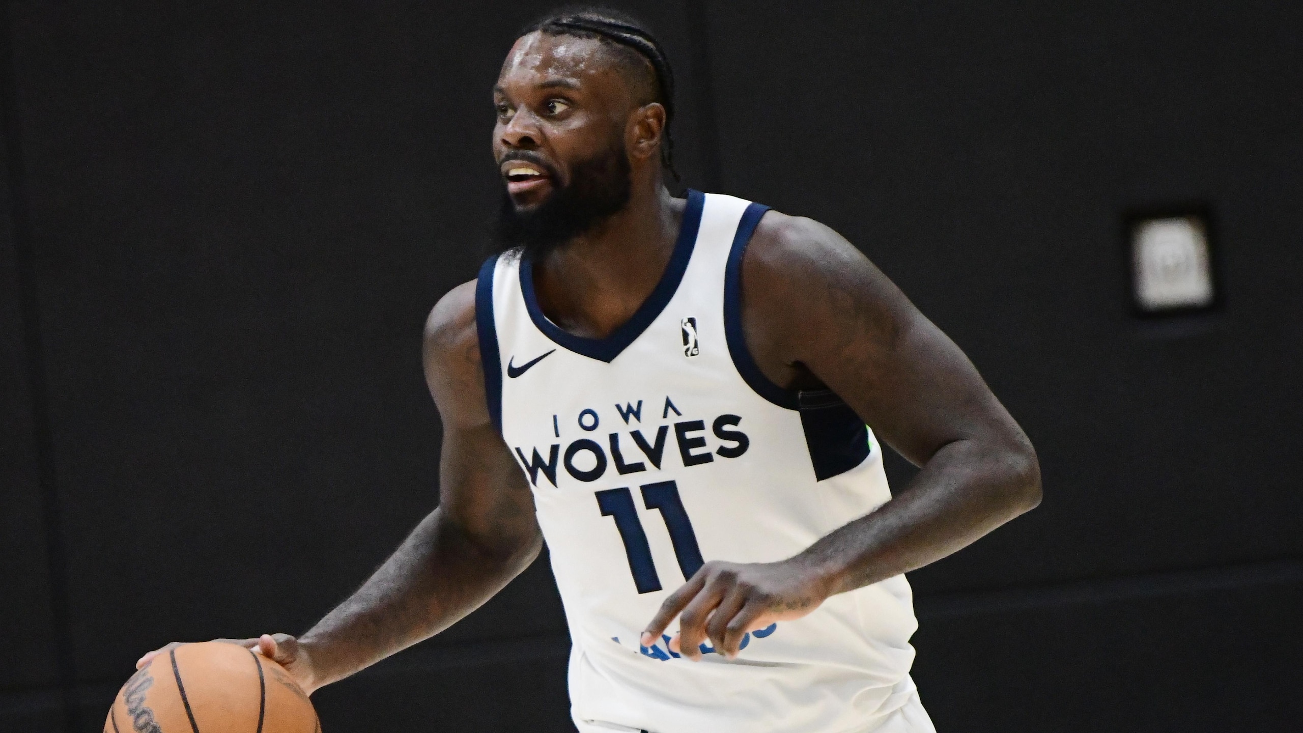 Iowa Wolves vs South Bay Lakers