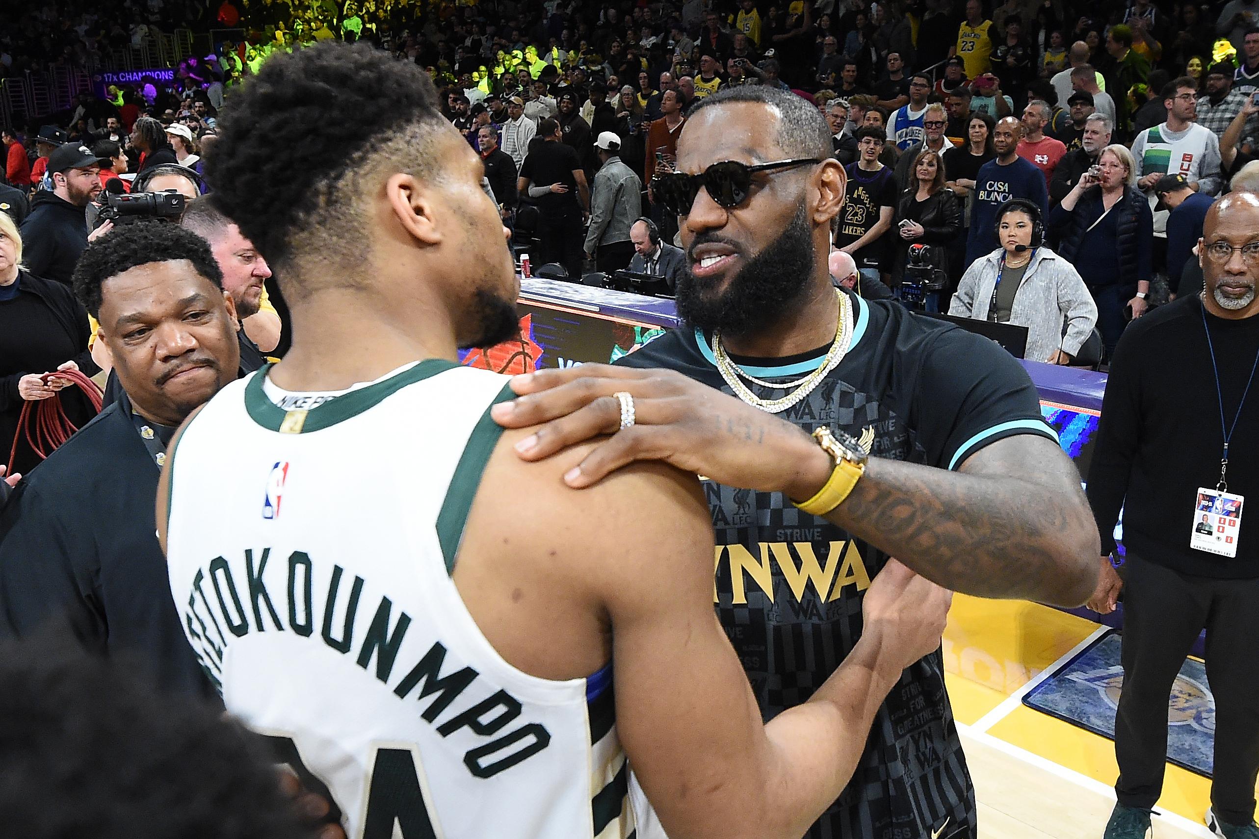 Milwaukee Bucks v Los Angeles Lakers