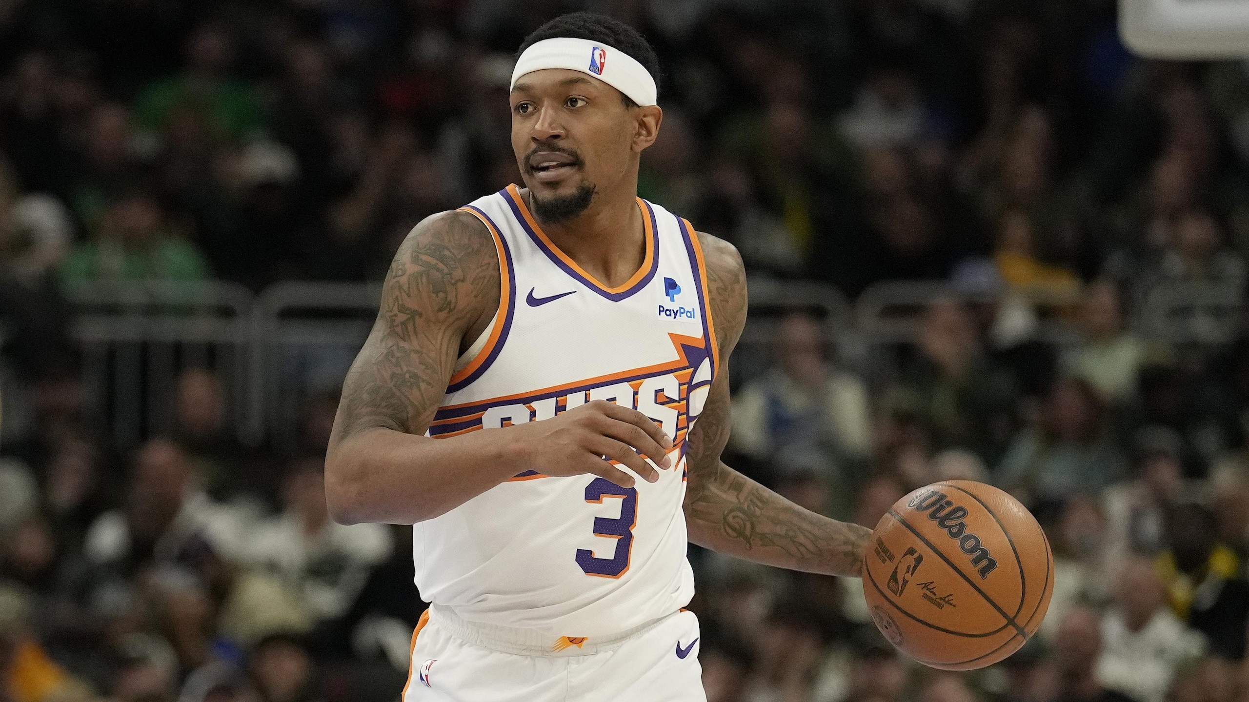 Phoenix Suns v Milwaukee Bucks Phoenix Suns v Milwaukee Bucks