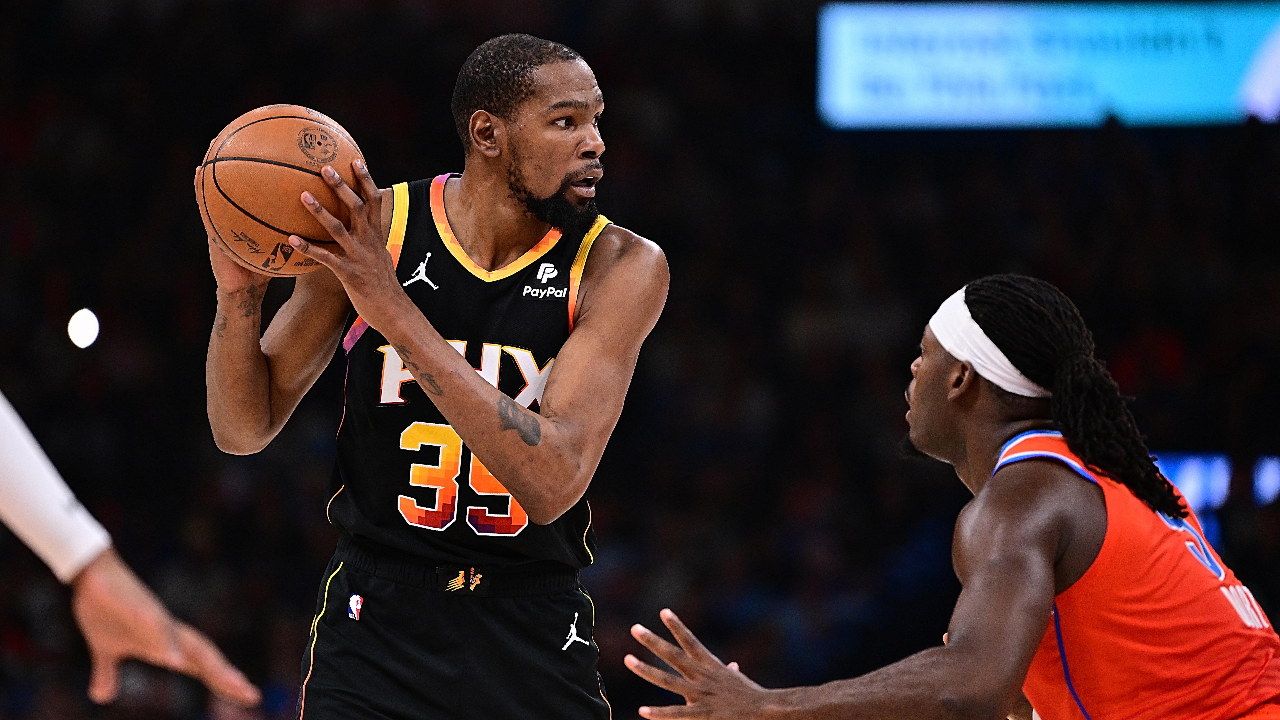 Phoenix Suns v Oklahoma City Thunder