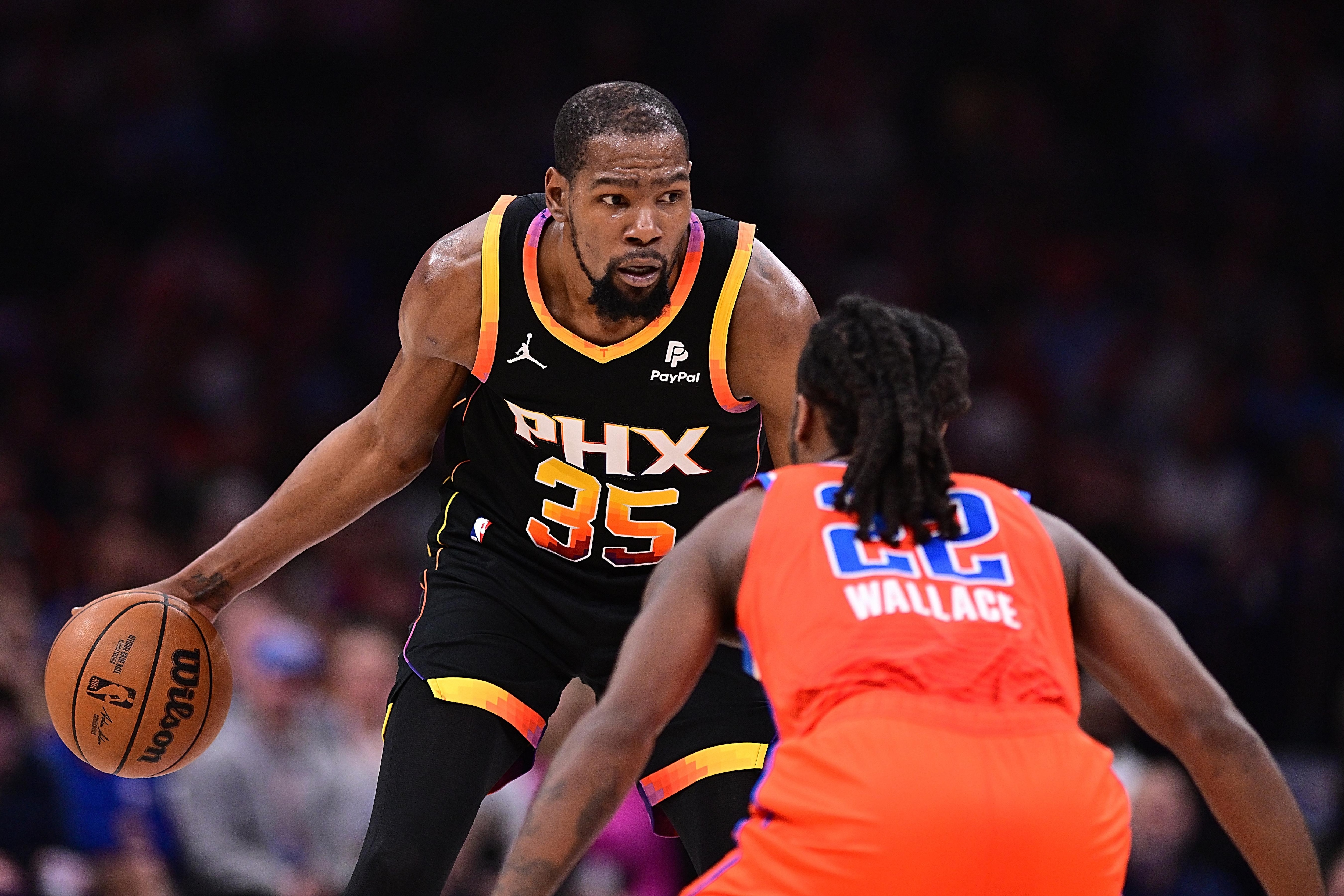 Phoenix Suns v Oklahoma City Thunder