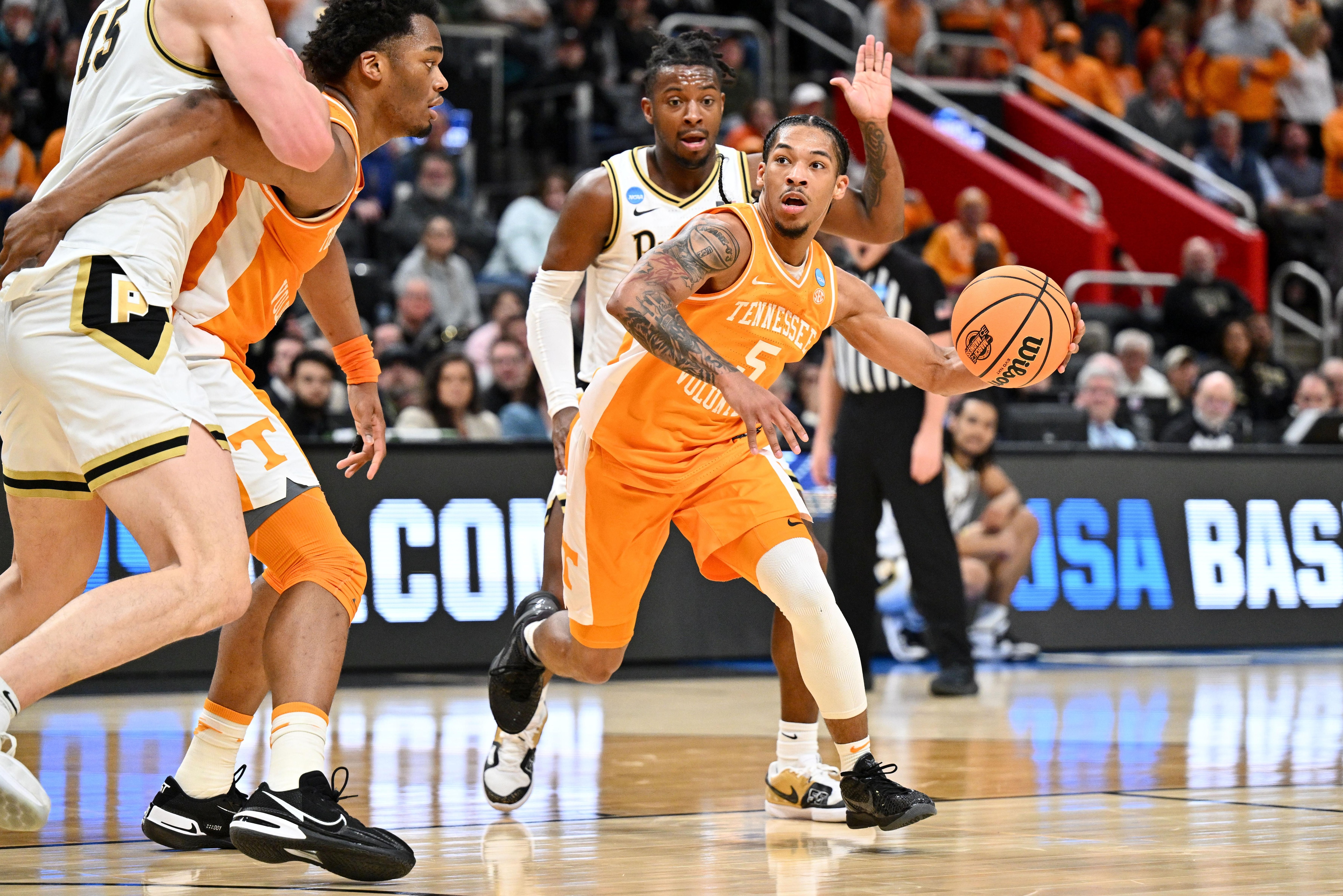 NCAA Men's Basketball Tournament - Midwest Regional