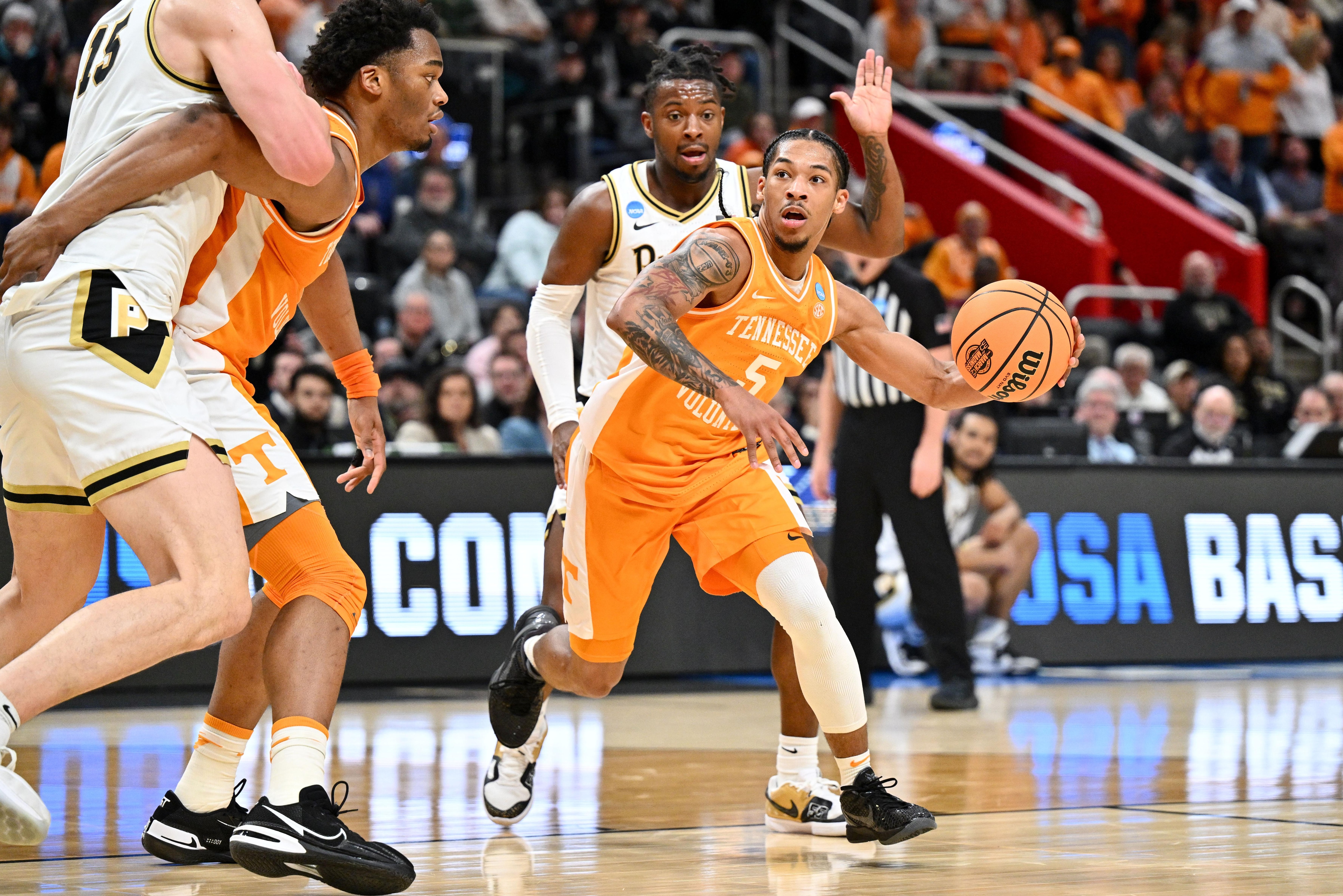 NCAA Men's Basketball Tournament - Midwest Regional