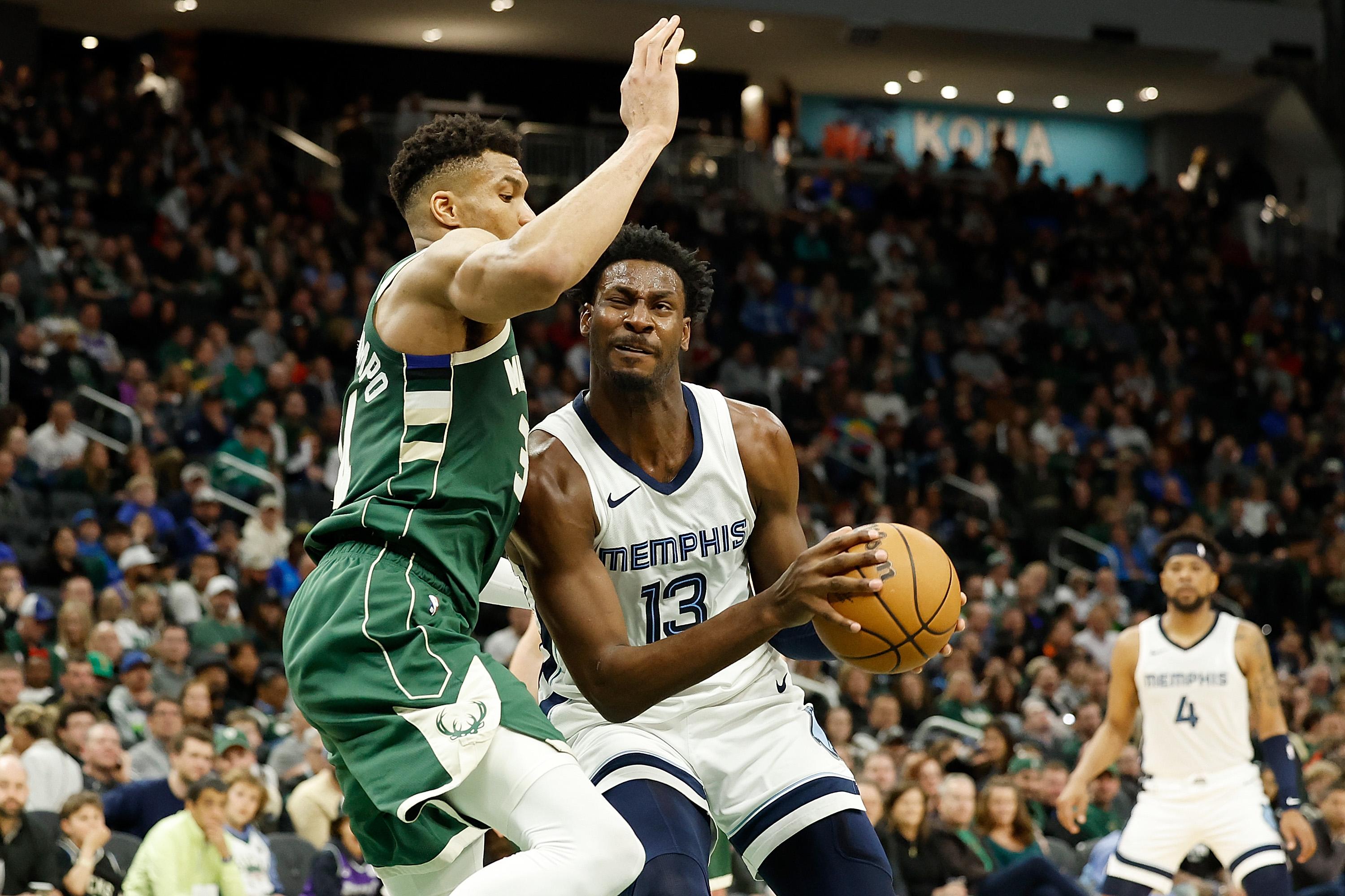 Memphis Grizzlies v Milwaukee Bucks