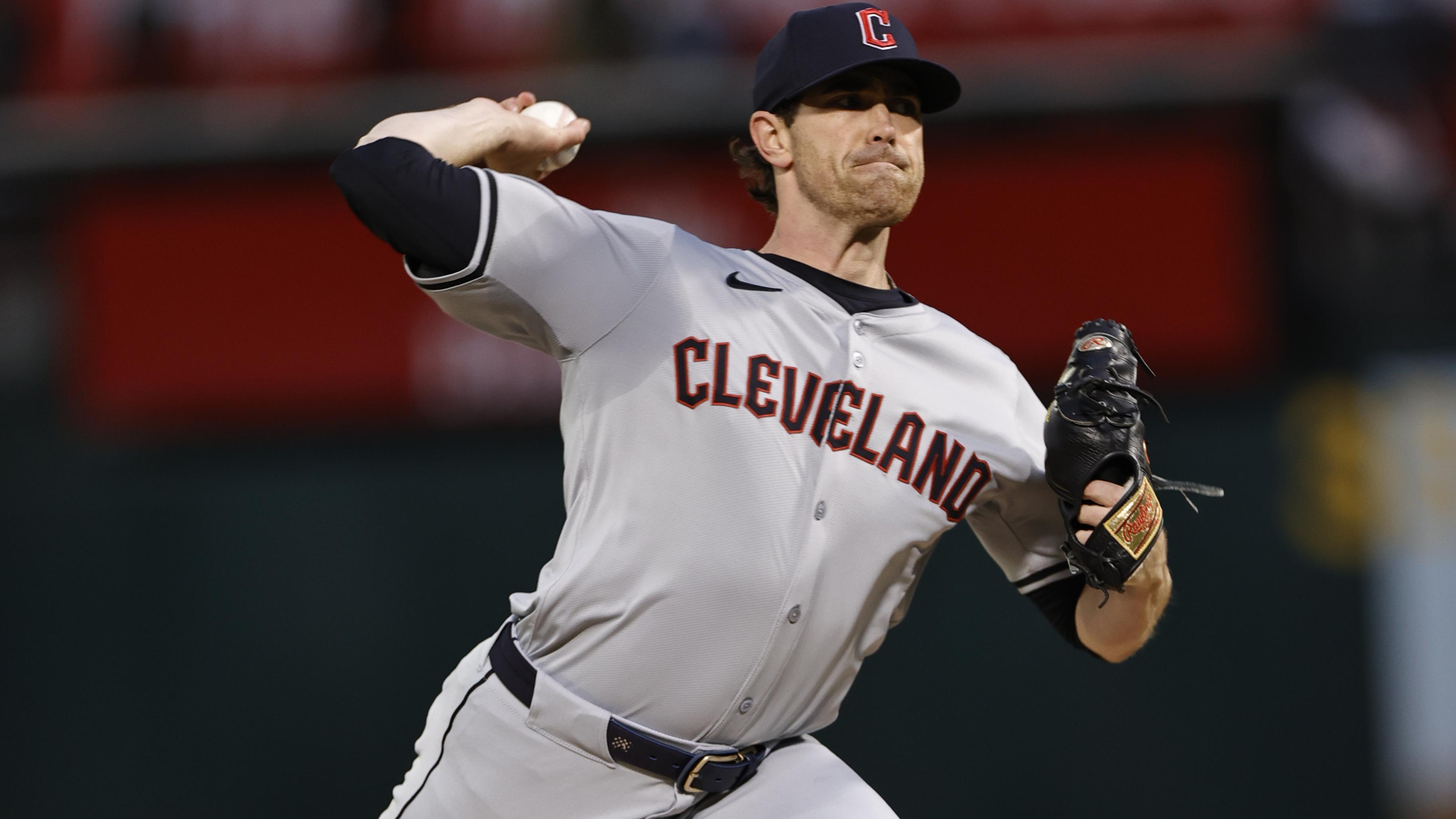Shane Bieber Reportedly Traded to Blue Jays, Guardians Land Khal Stephen amid Rumors