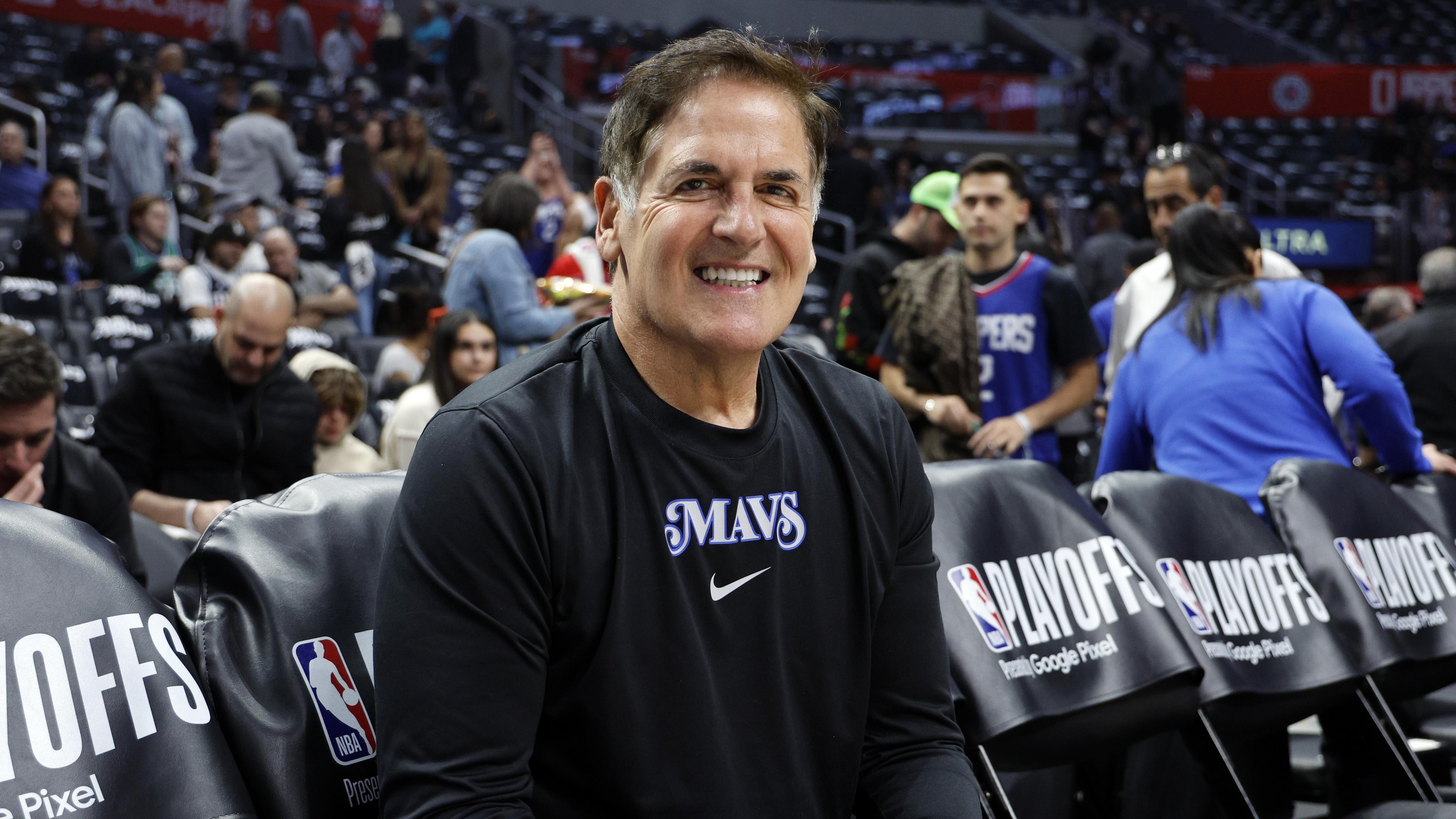 Celebrities At The Los Angeles Clippers Game