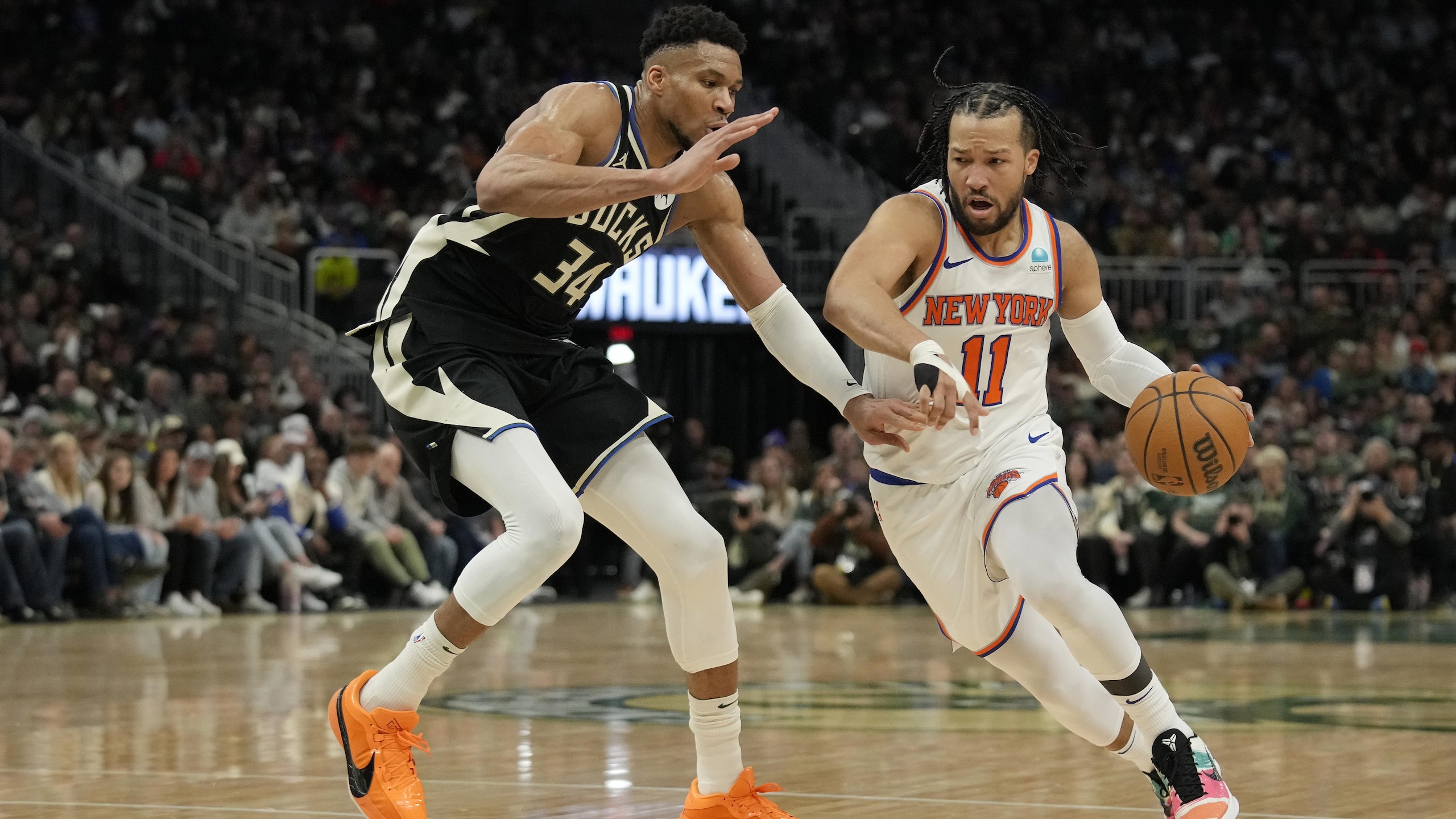 New York Knicks v Milwaukee Bucks