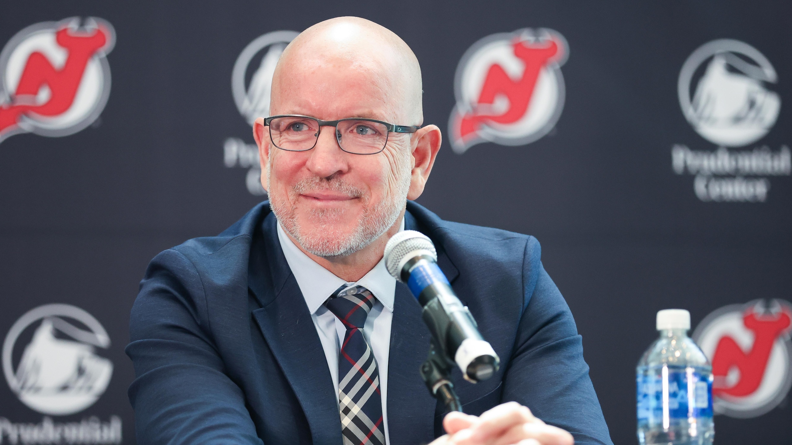NHL: MAY 28 New Jersey Devils New head coach Sheldon Keefe