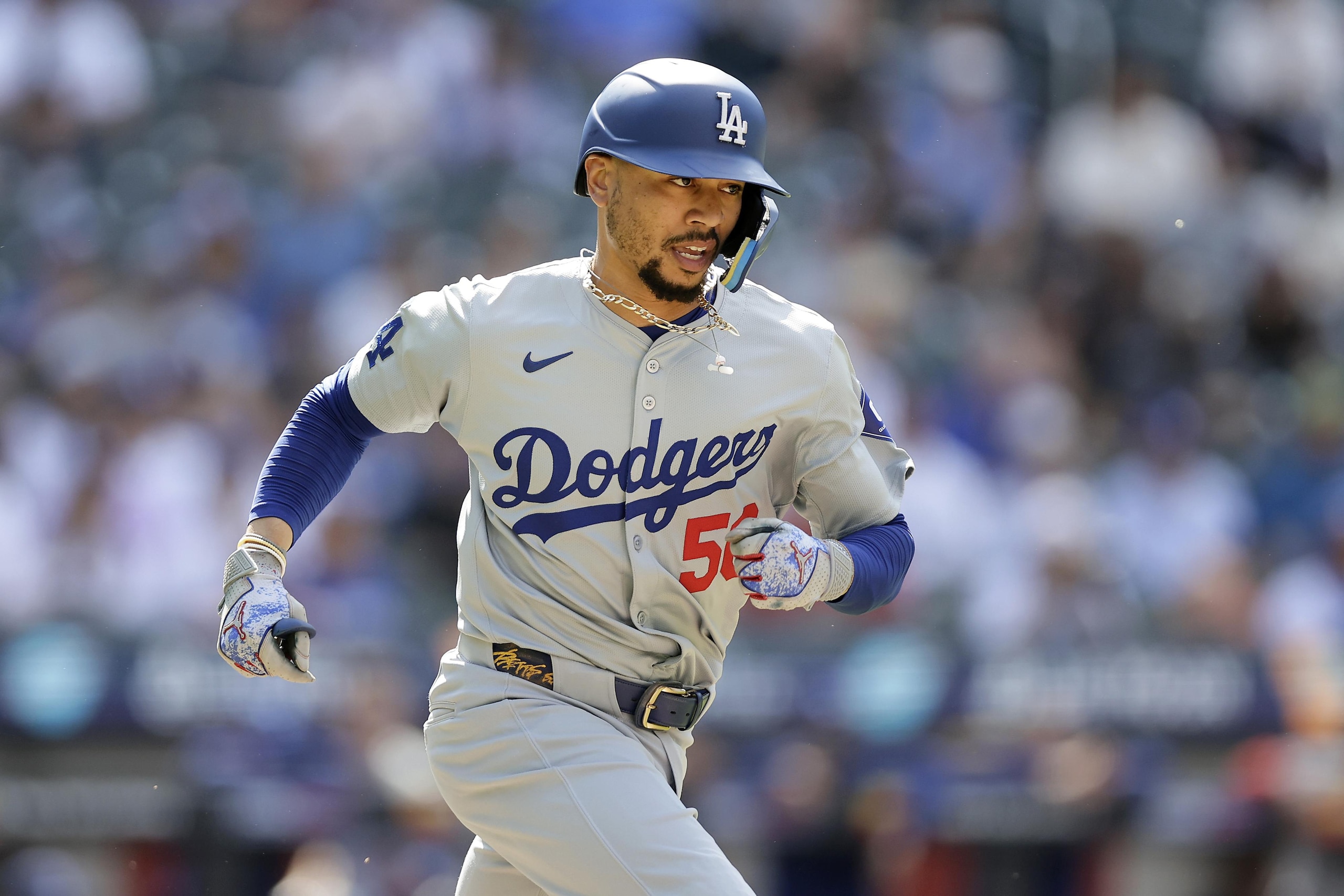 Los Angeles Dodgers v New York Mets - Game One Los Angeles Dodgers v New York Mets - Game One