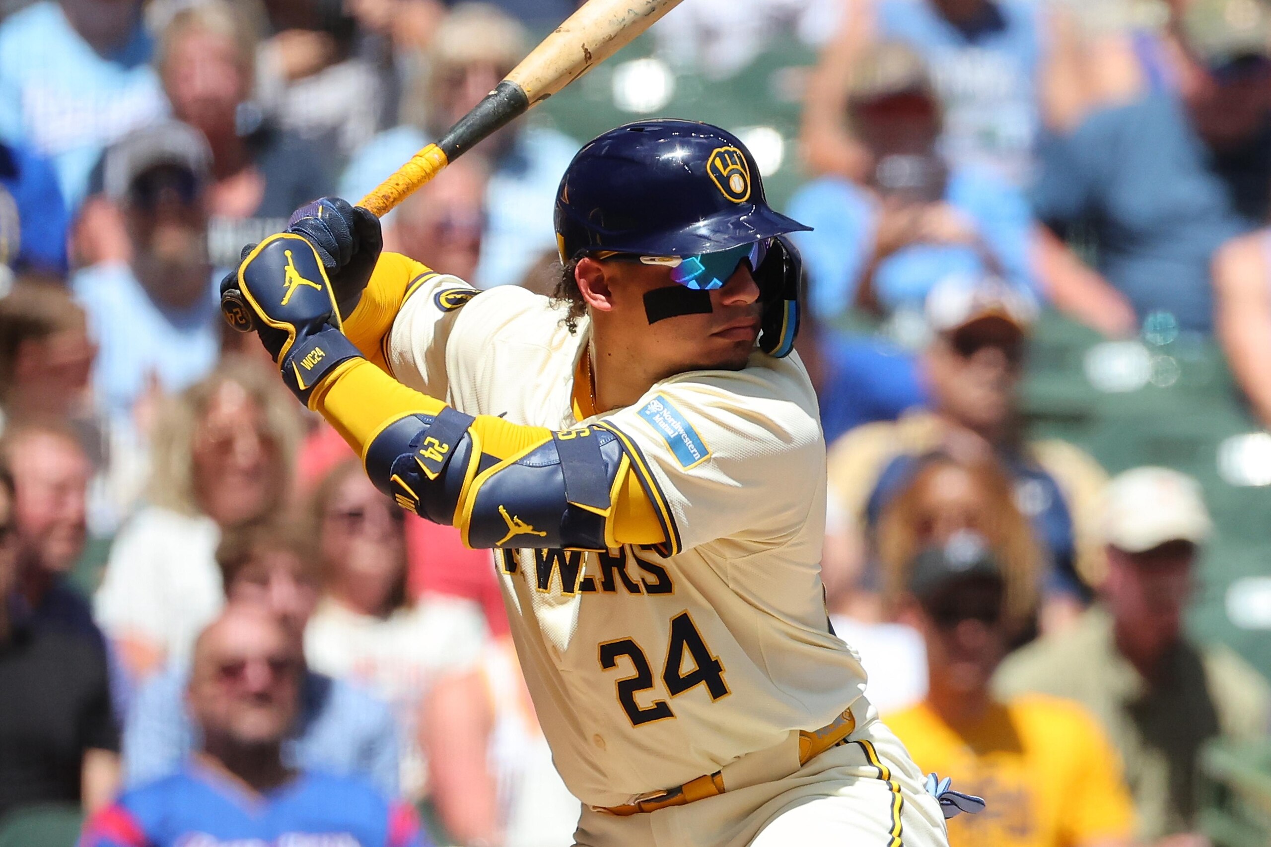 Texas Rangers v Milwaukee Brewers Texas Rangers v Milwaukee Brewers