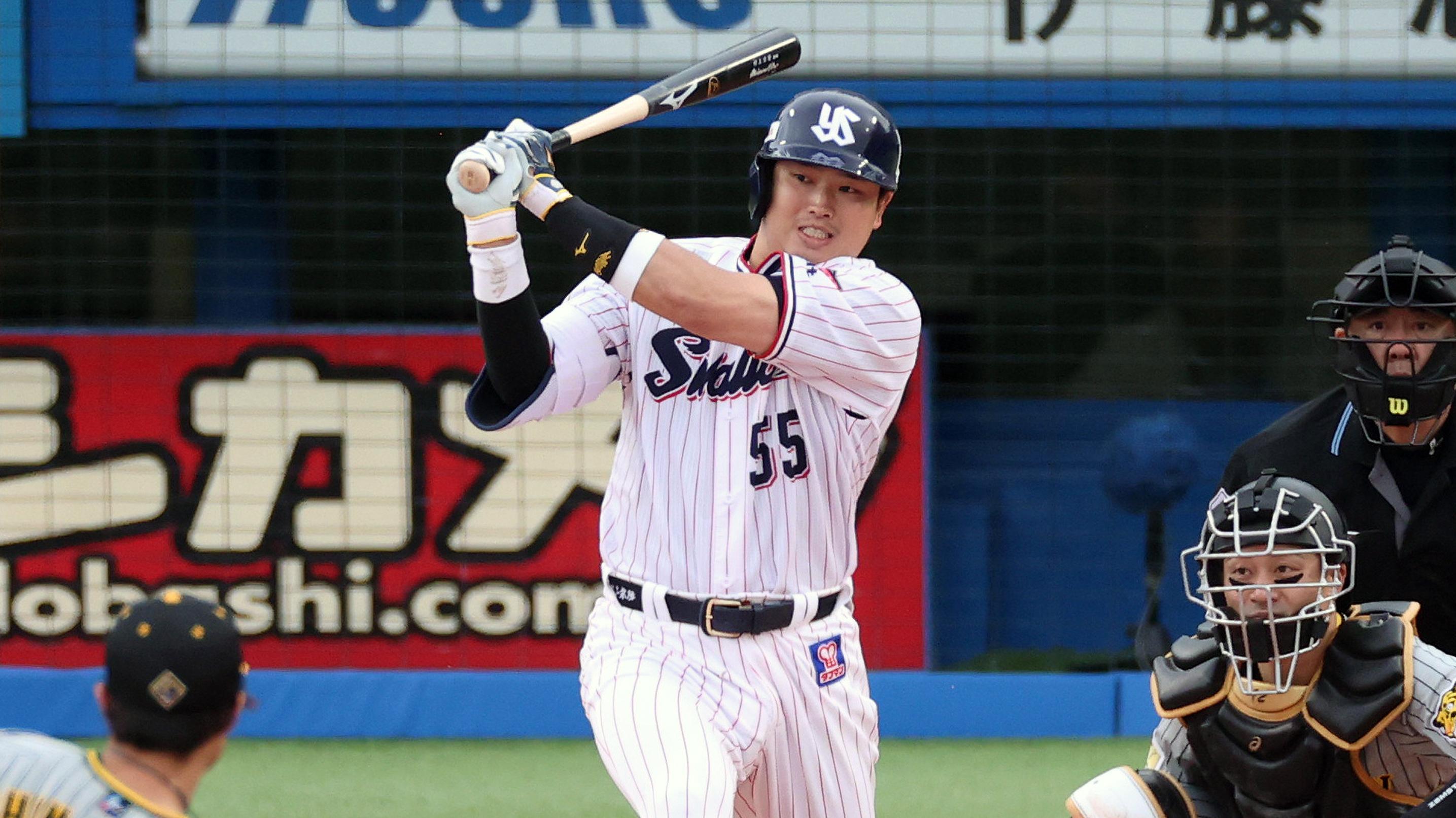 Yakult Swallows v Hanshin Tigers