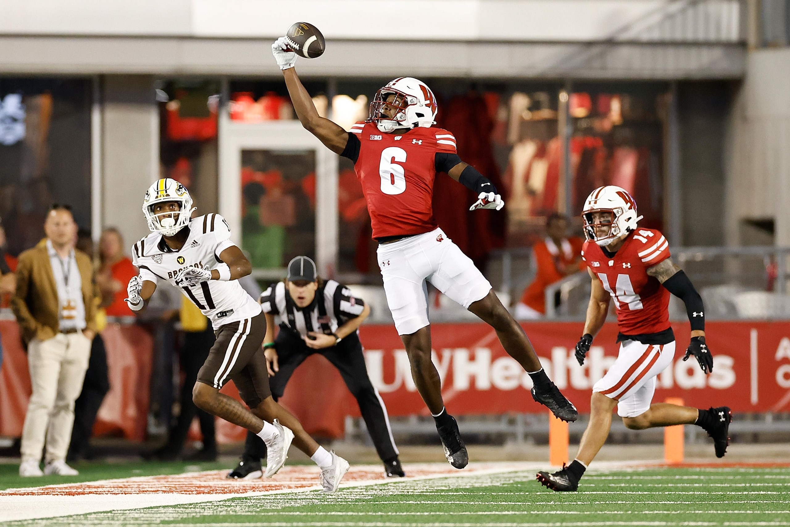 Western Michigan v Wisconsin