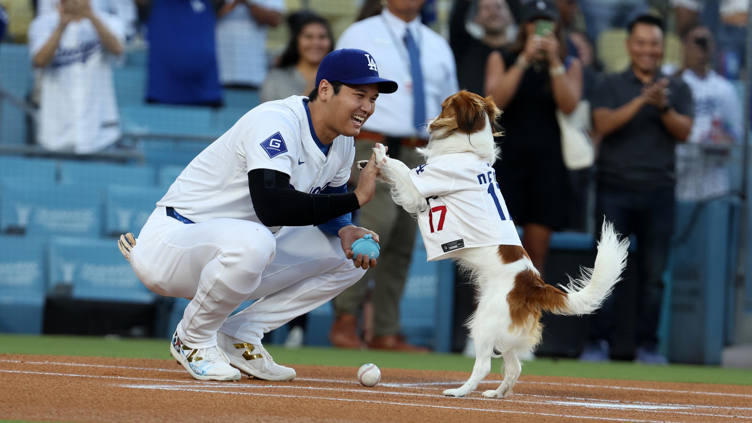 Baltimore Orioles v Los Angeles Dodgers