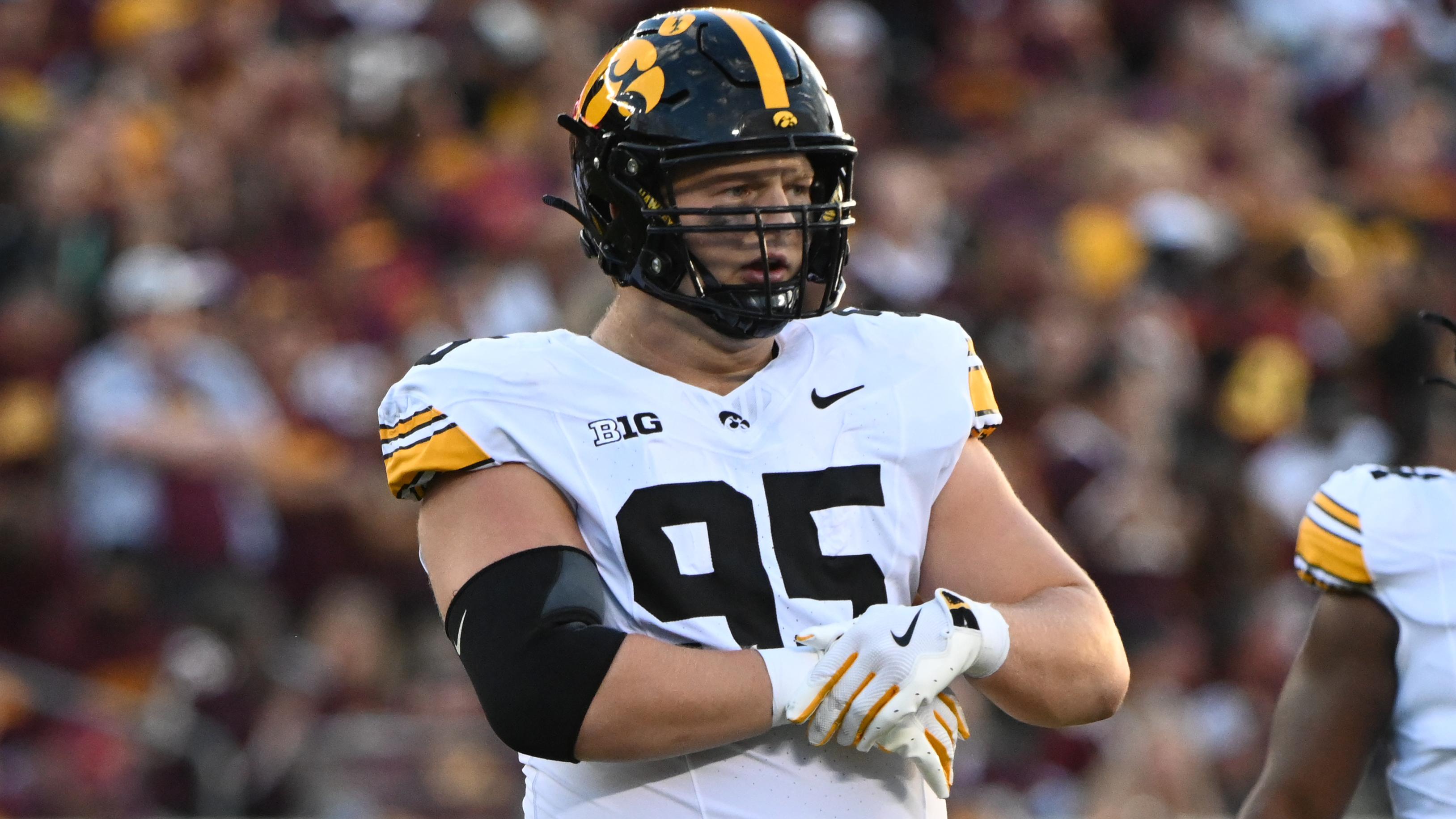 COLLEGE FOOTBALL: SEP 21 Iowa at Minnesota