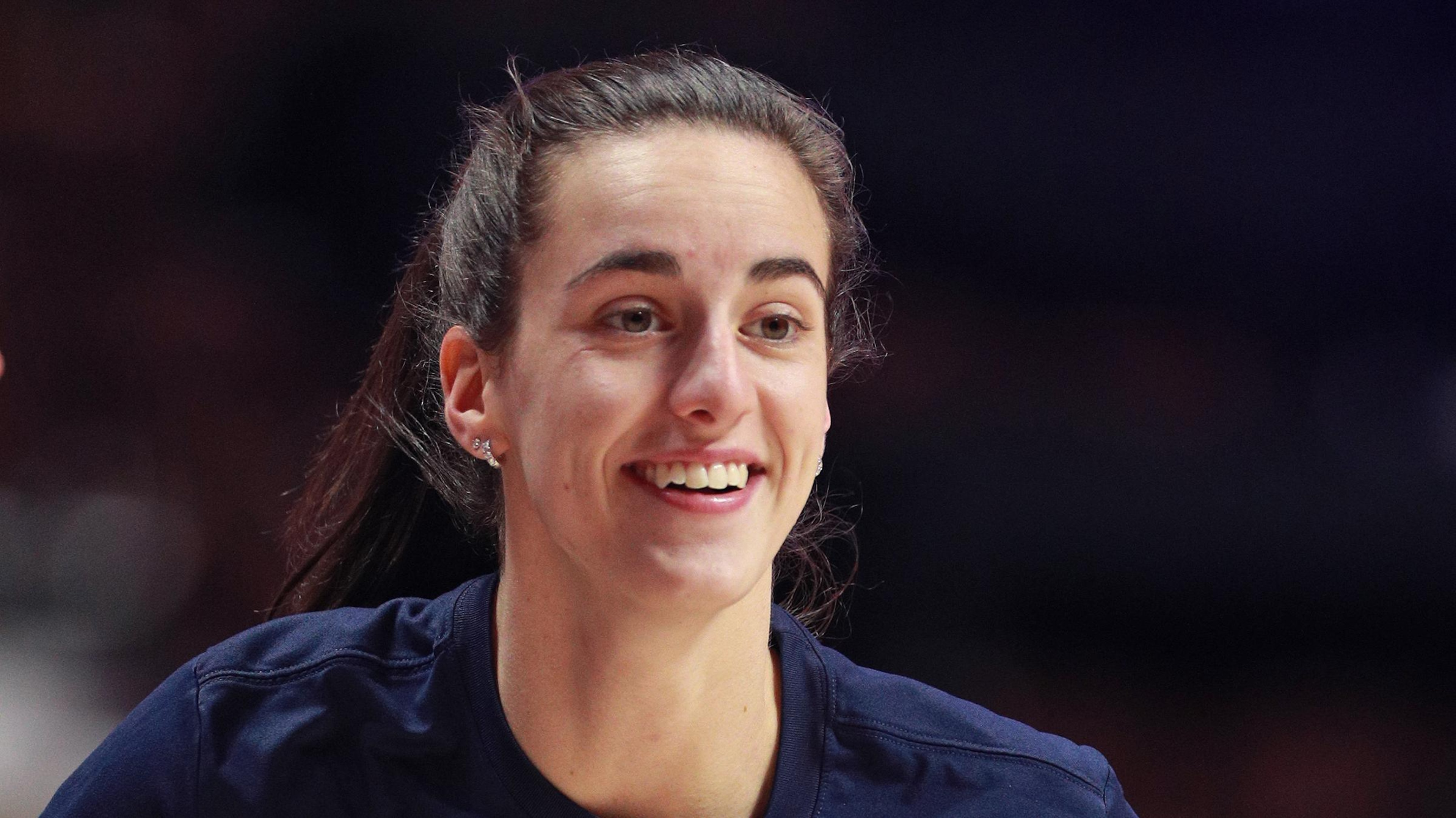 Indiana Fever v Connecticut Sun