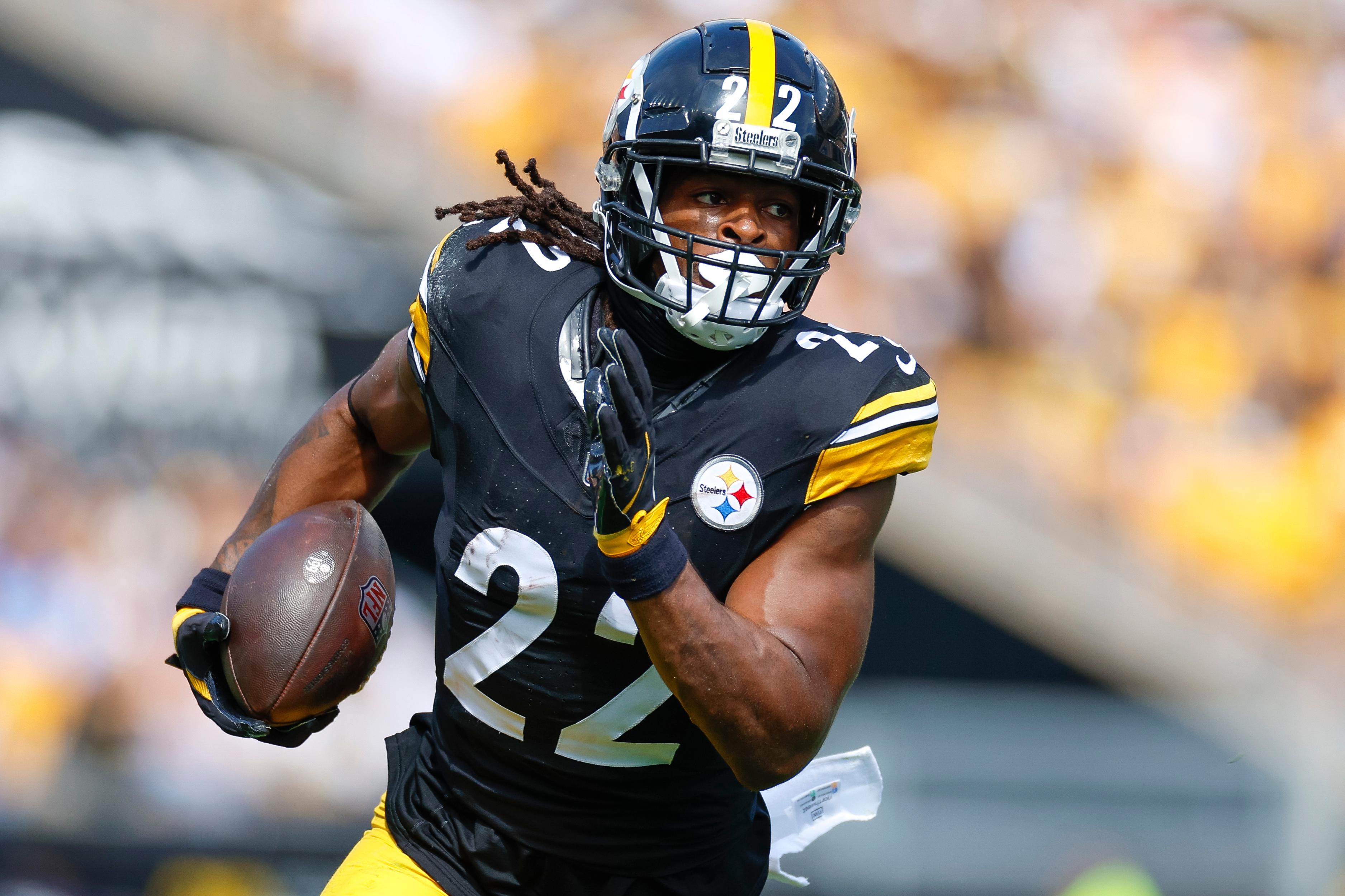 Los Angeles Chargers v Pittsburgh Steelers