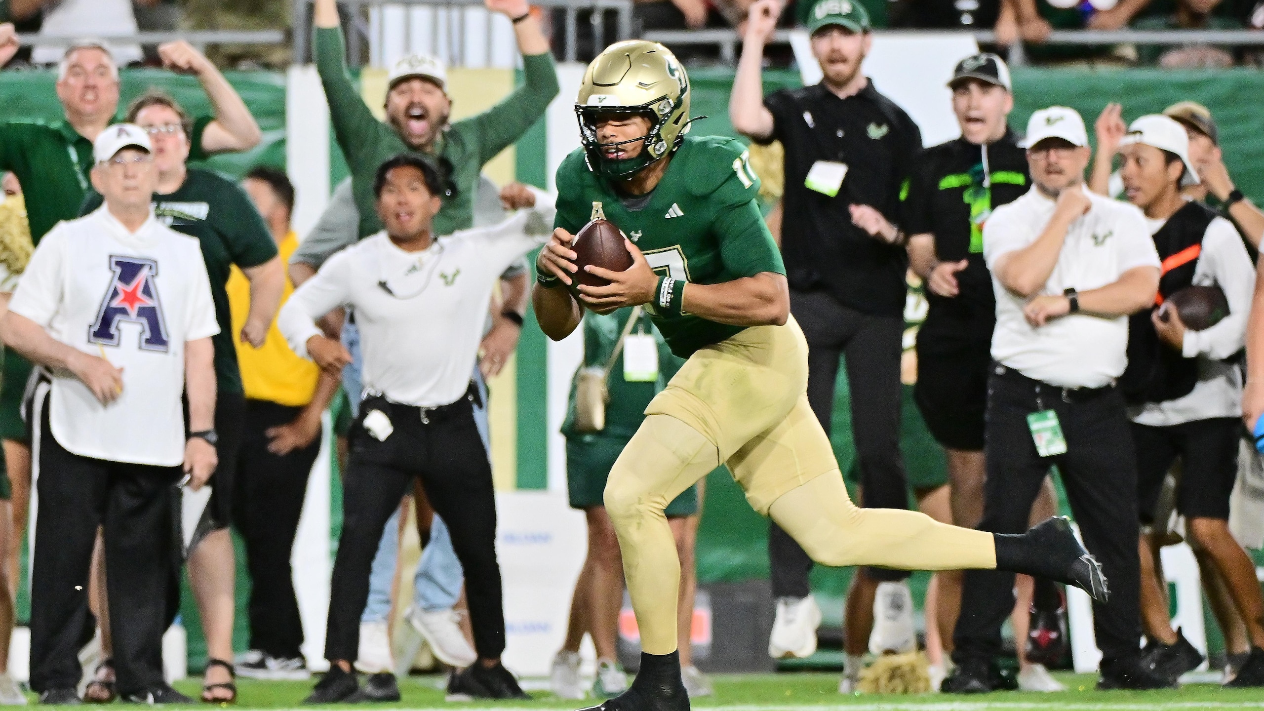 Miami v USF Miami v USF