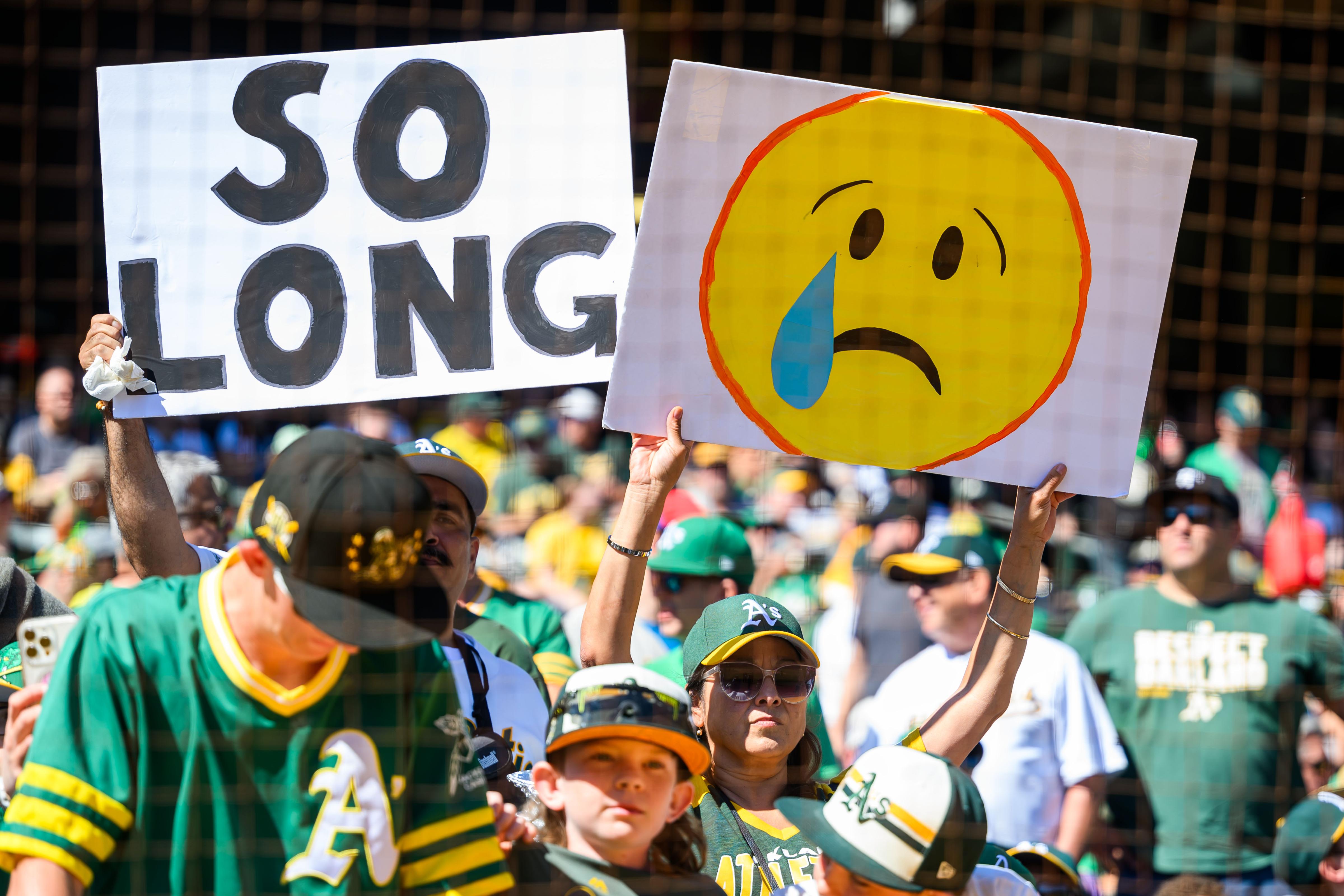 MLB: SEP 26 Rangers at Athletics