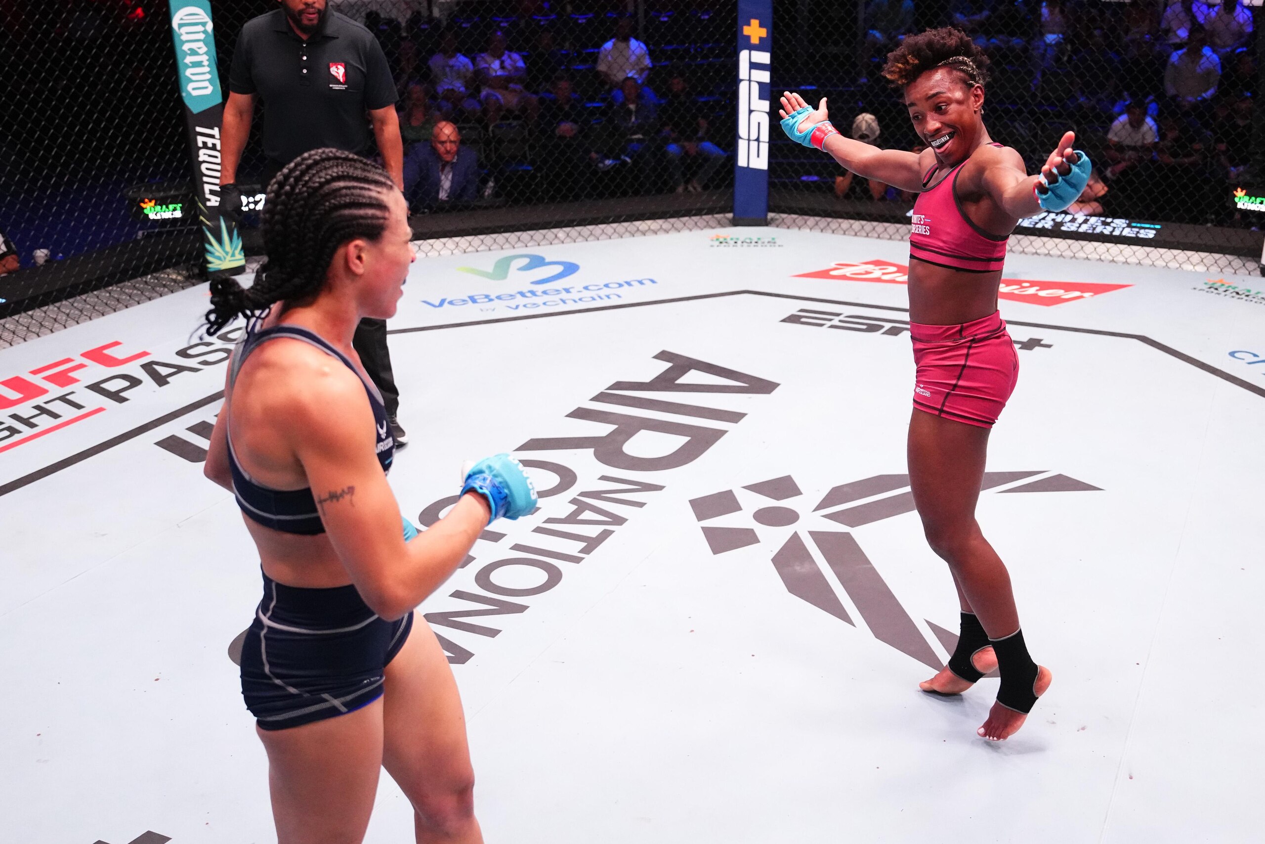 Dana White's Contender Series: Thainara v Conceicao Dana White's Contender Series: Thainara v Conceicao