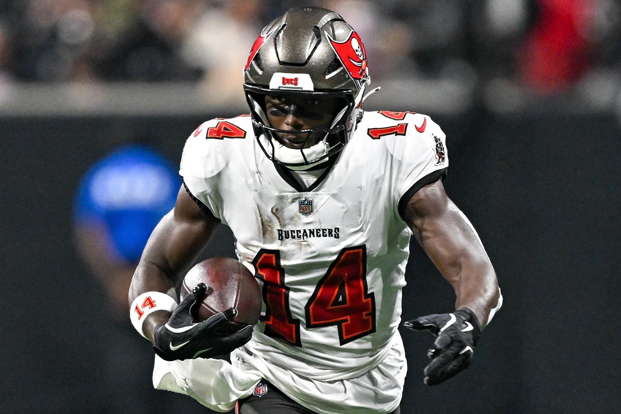 NFL: OCT 03 Buccaneers at Falcons NFL: OCT 03 Buccaneers at Falcons
