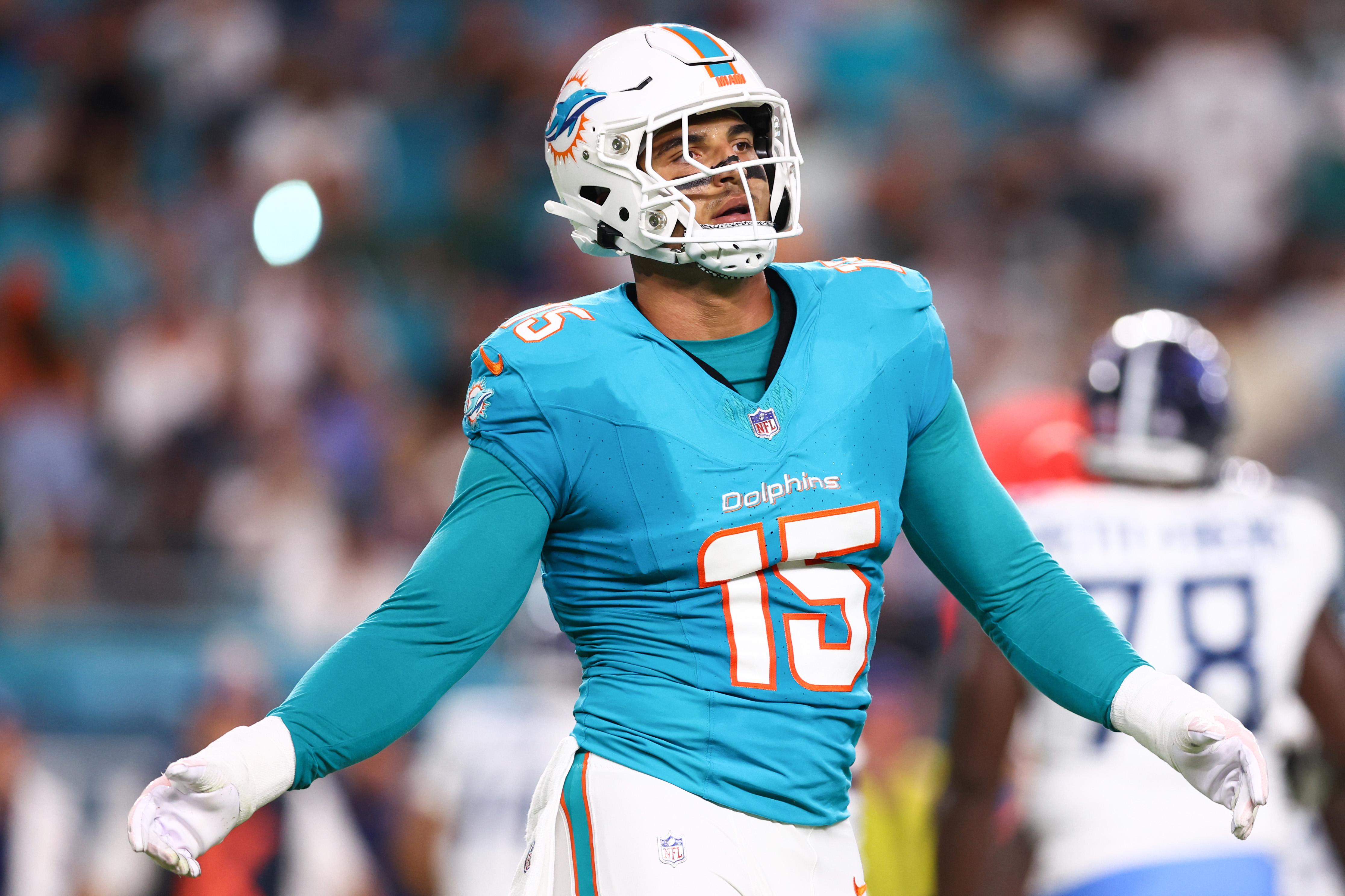 Tennessee Titans v Miami Dolphins