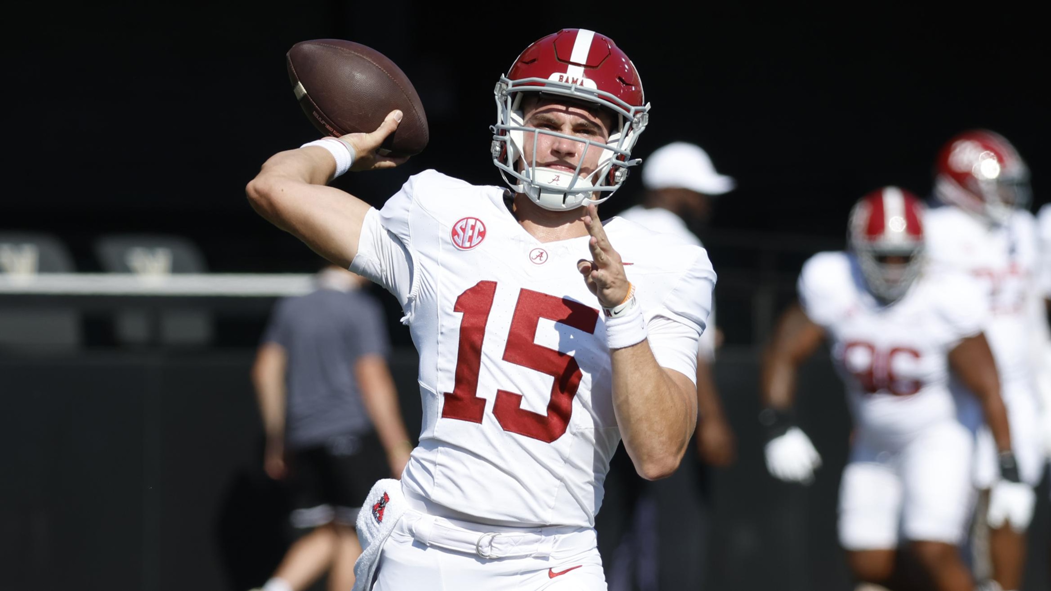 Ty Simpson Reportedly Named Alabama QB1 Over Keelon Russell, Austin Mack