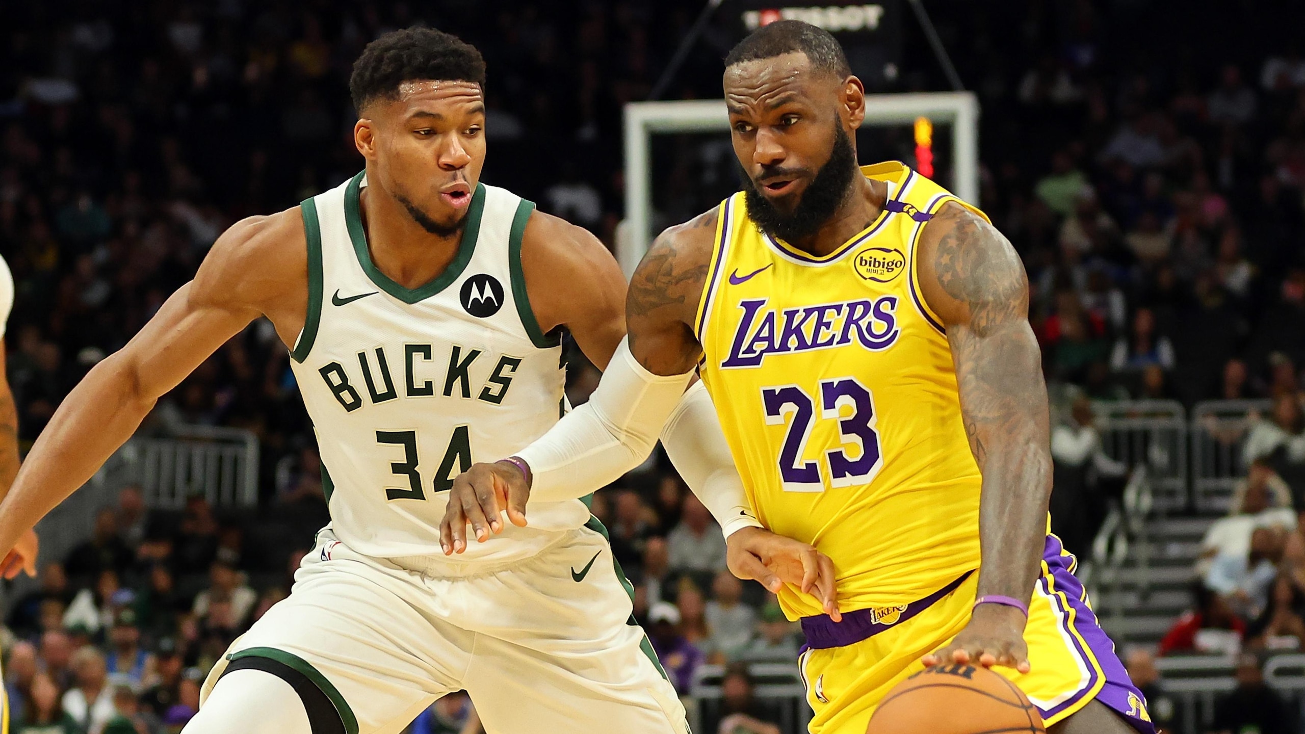 Los Angeles Lakers v Milwaukee Bucks