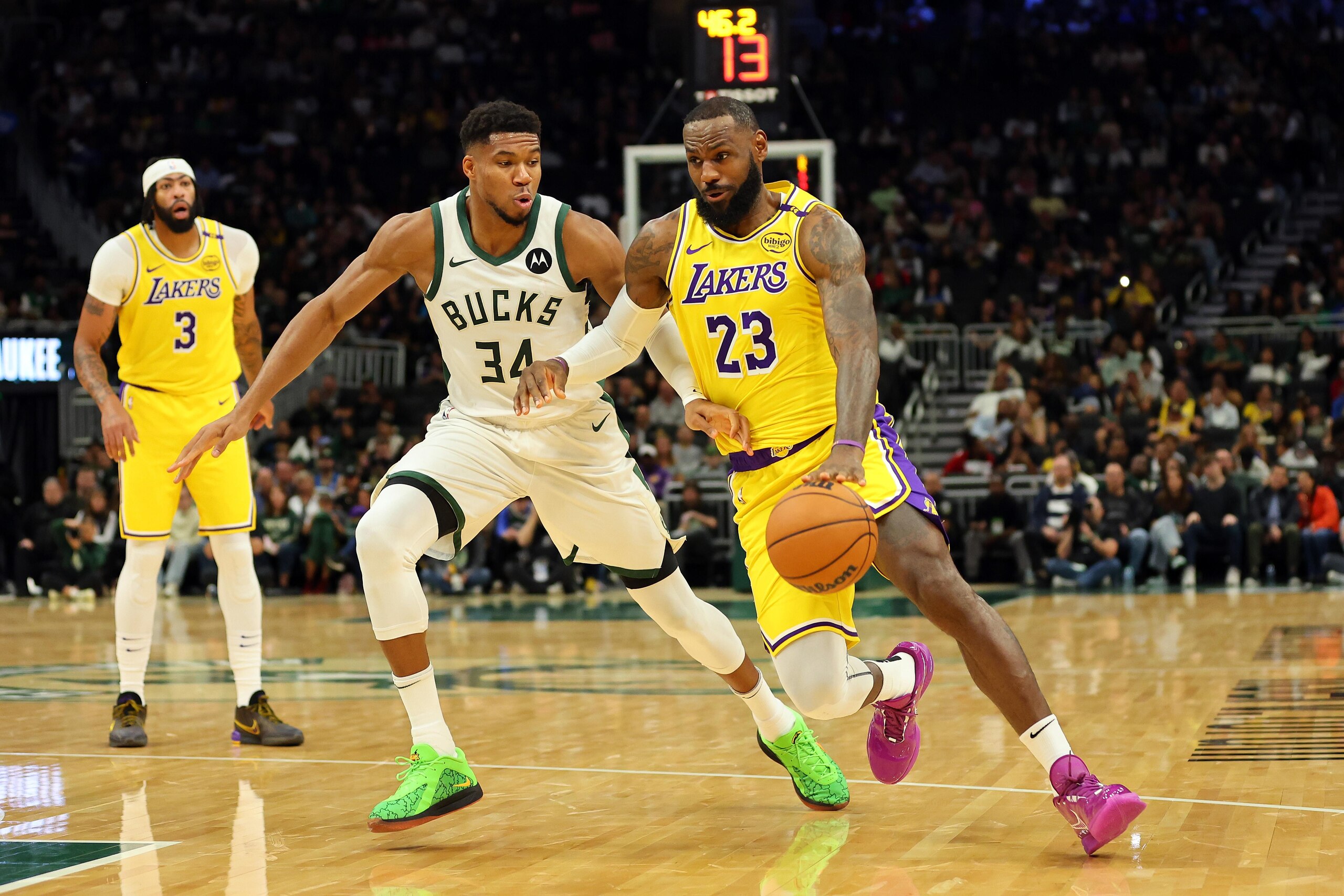 Los Angeles Lakers v Milwaukee Bucks