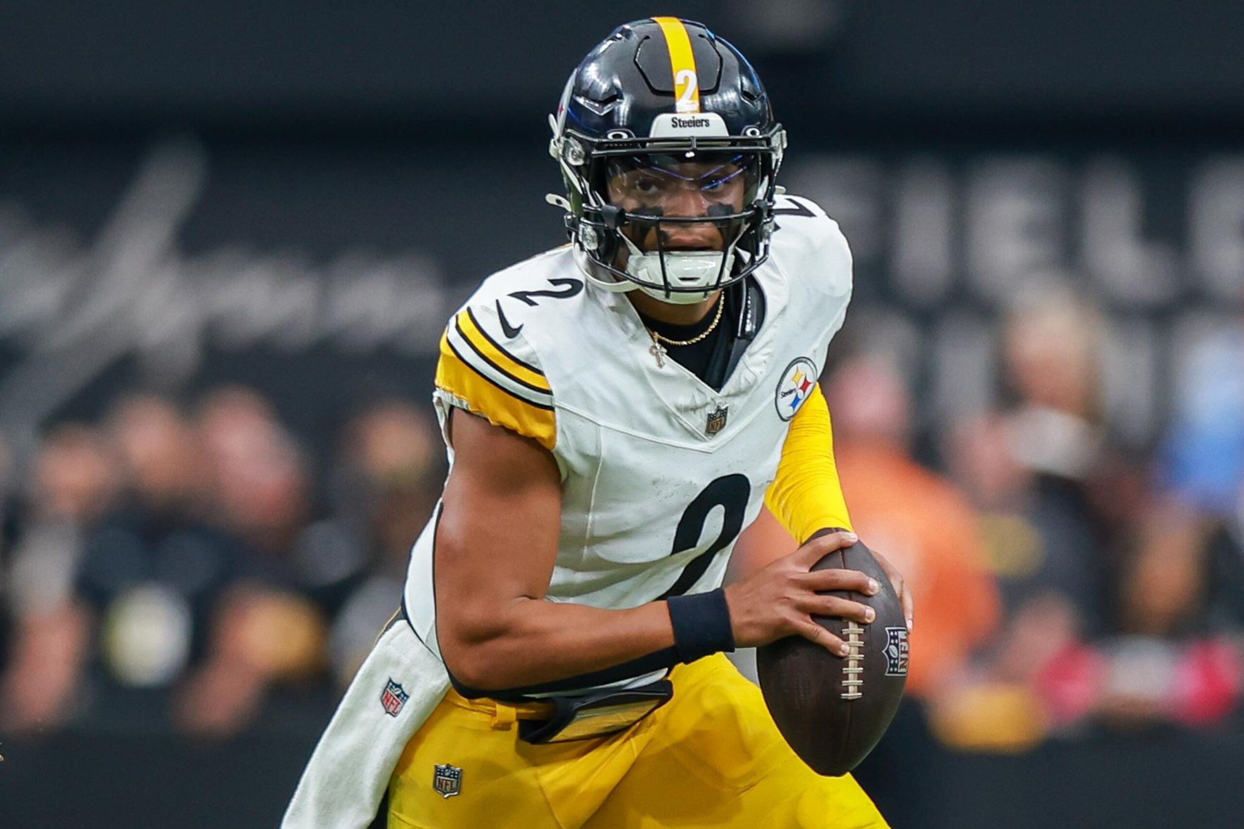 NFL: OCT 13 Steelers at Raiders