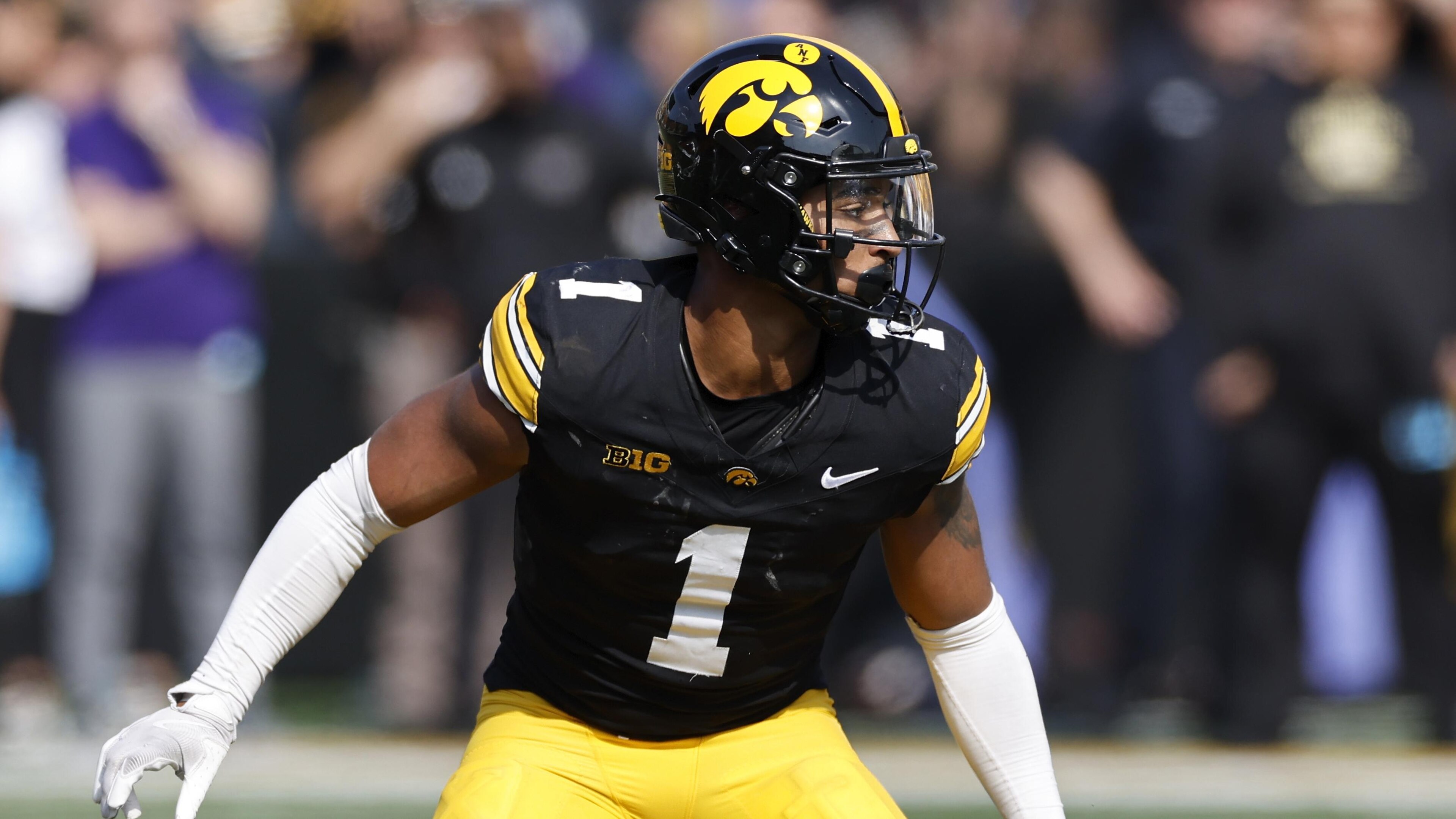 COLLEGE FOOTBALL: OCT 12 Washington at Iowa COLLEGE FOOTBALL: OCT 12 Washington at Iowa