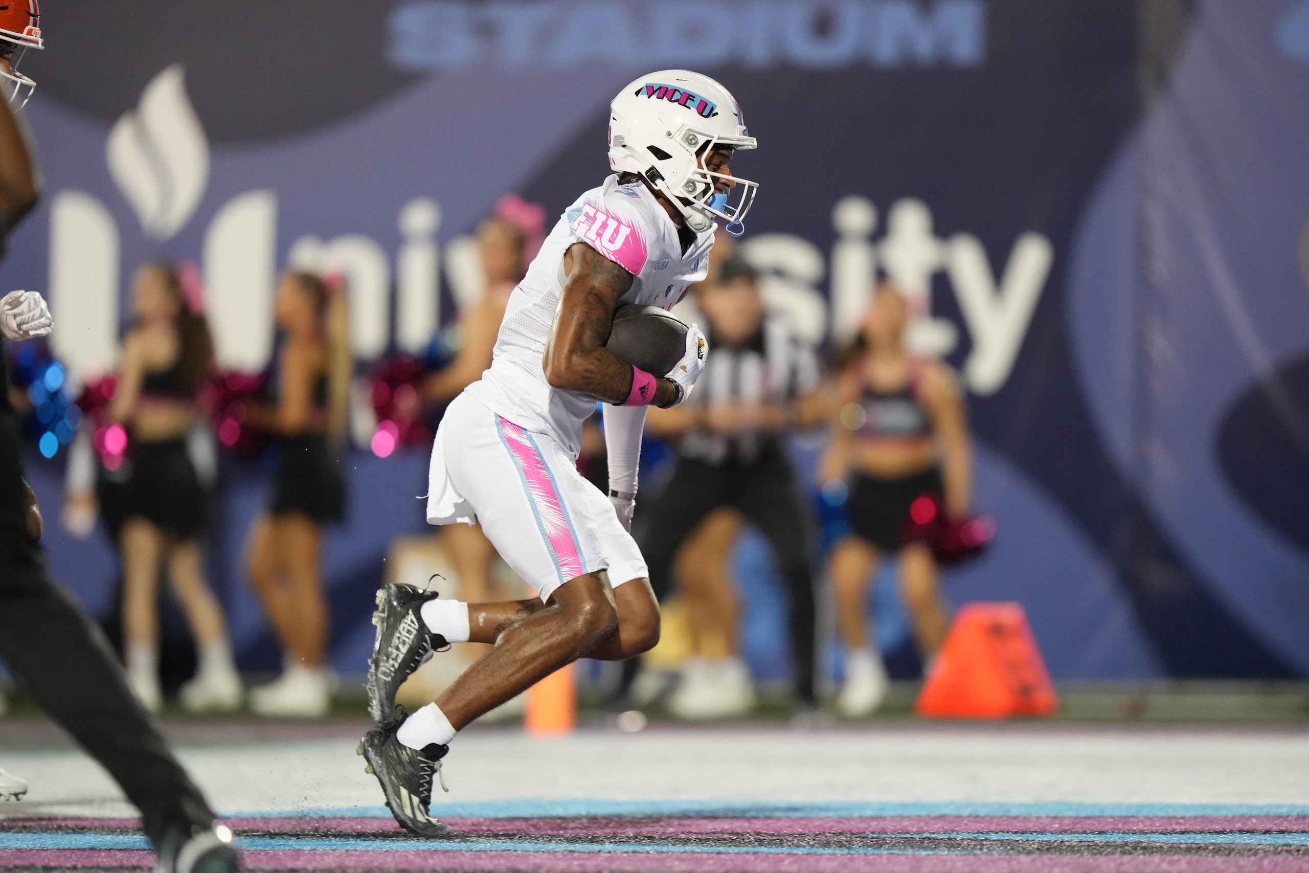 COLLEGE FOOTBALL: OCT 22 Sam Houston at FIU COLLEGE FOOTBALL: OCT 22 Sam Houston at FIU