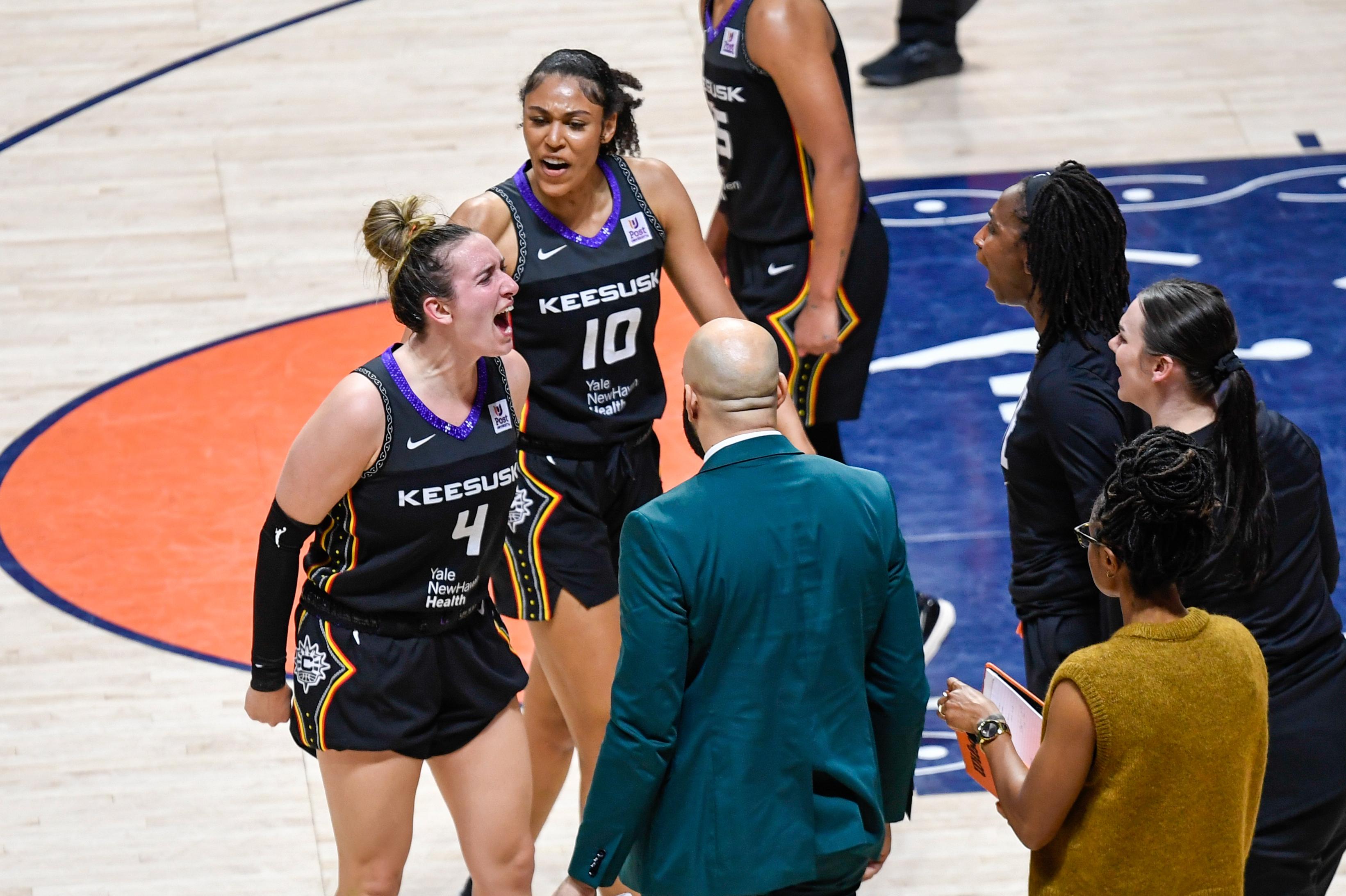WNBA: SEP 25 Playoffs First Round Indiana Fever at Connecticut Sun
