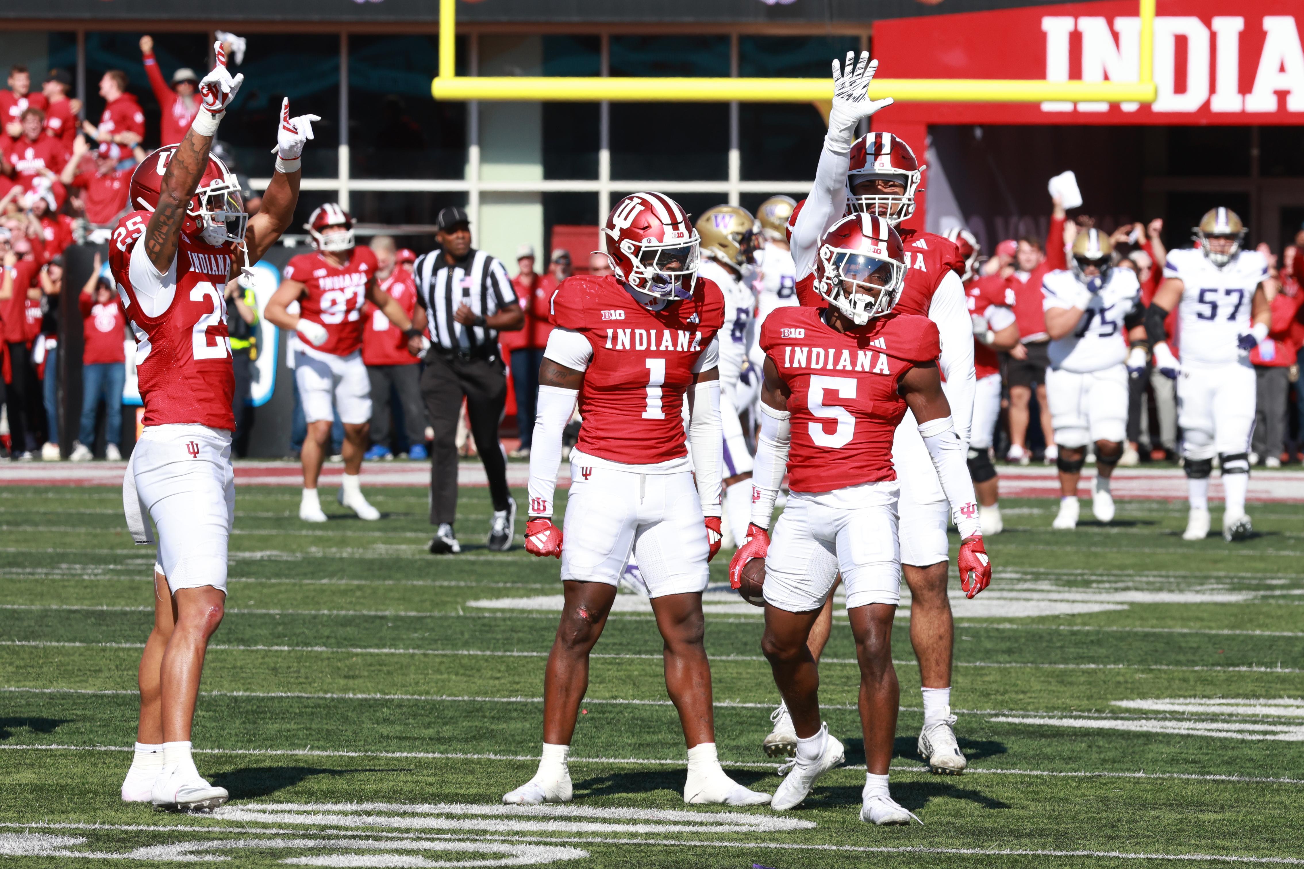 COLLEGE FOOTBALL: OCT 26 Washington at Indiana COLLEGE FOOTBALL: OCT 26 Washington at Indiana