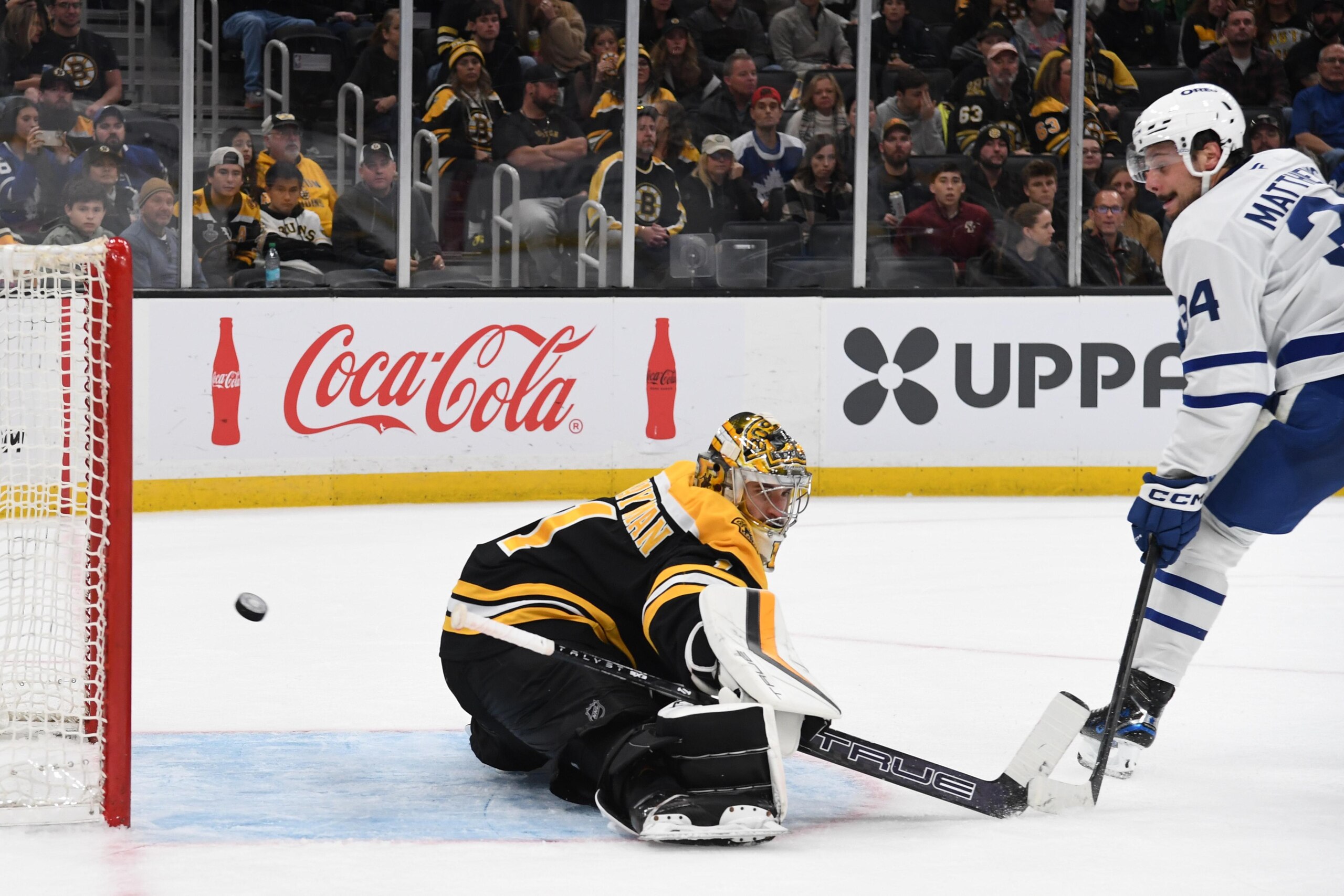 Toronto Maple Leafs v Boston Bruins Toronto Maple Leafs v Boston Bruins