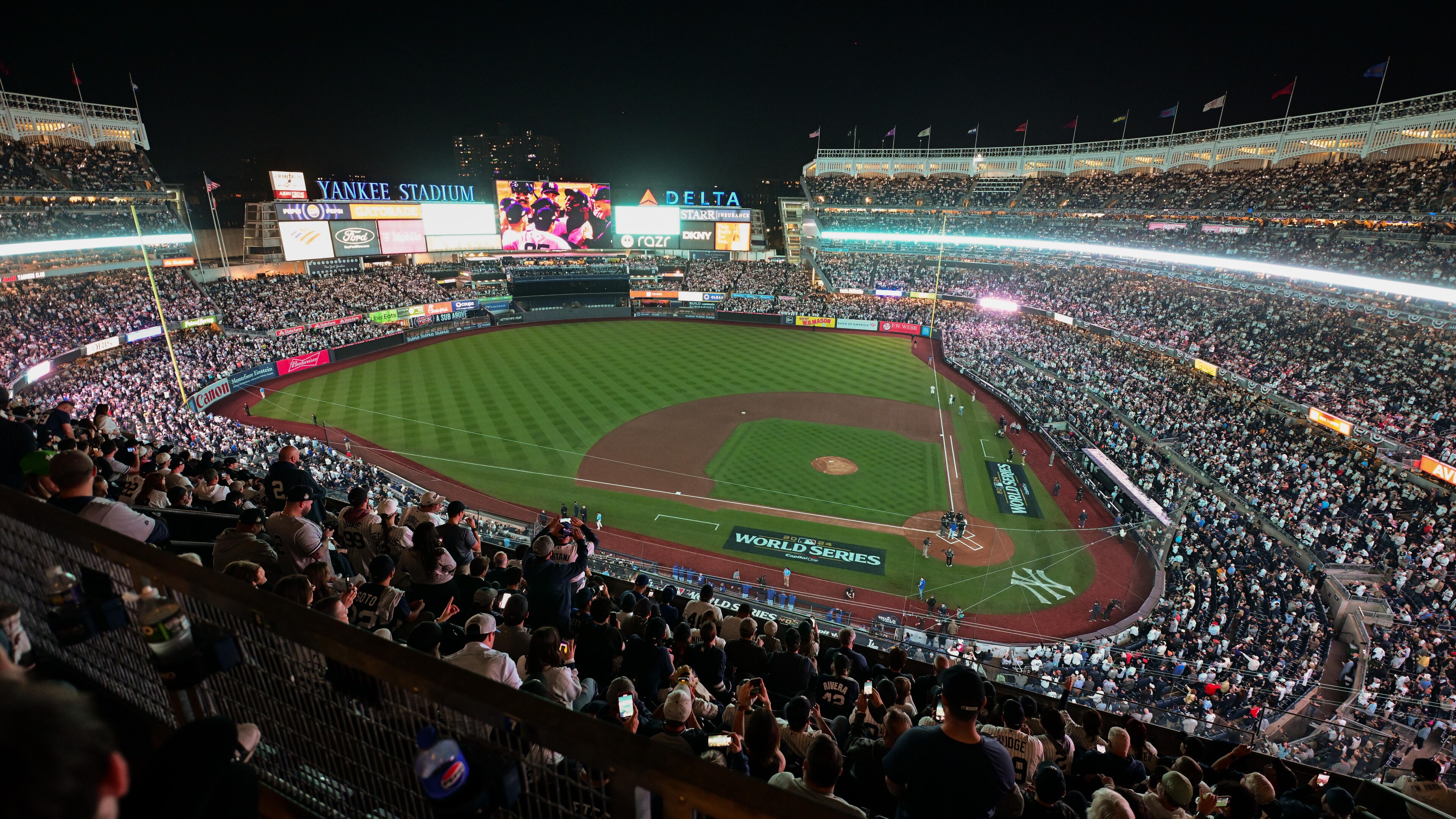 World Series - Los Angeles Dodgers v. New York Yankees - Game Five World Series - Los Angeles Dodgers v. New York Yankees - Game Five