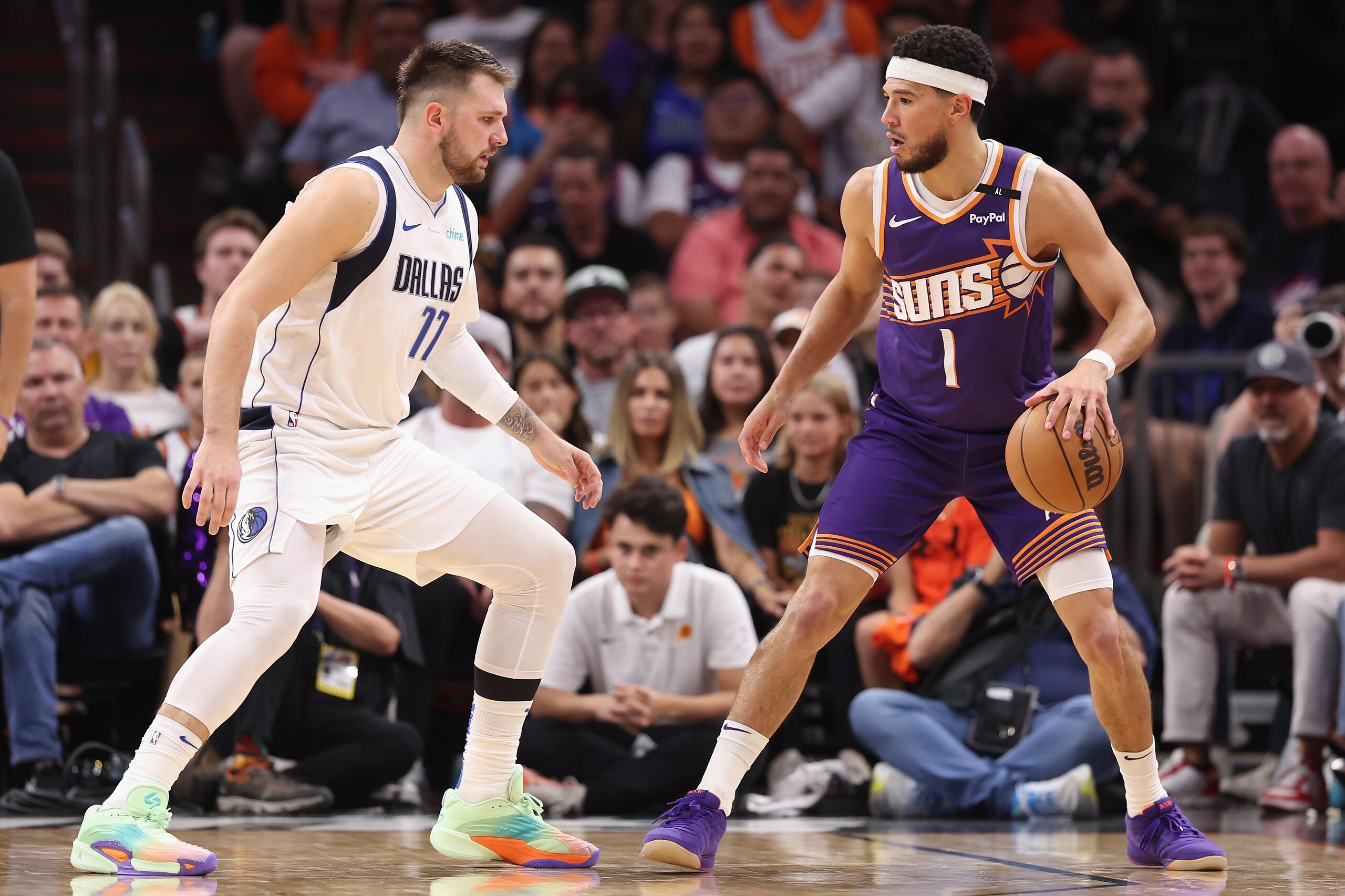 Dallas Mavericks v Phoenix Suns