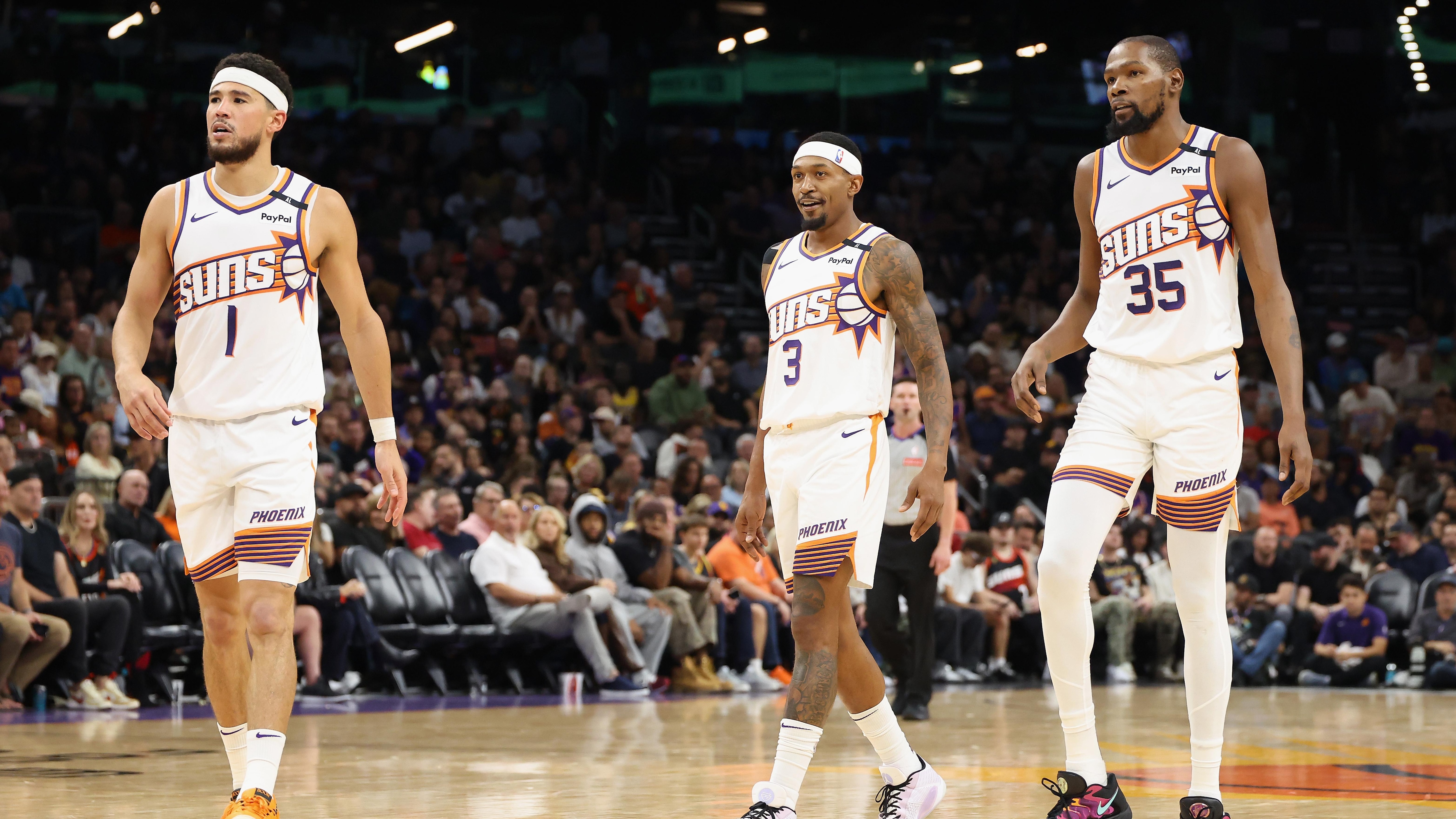 Los Angeles Lakers v Phoenix Suns