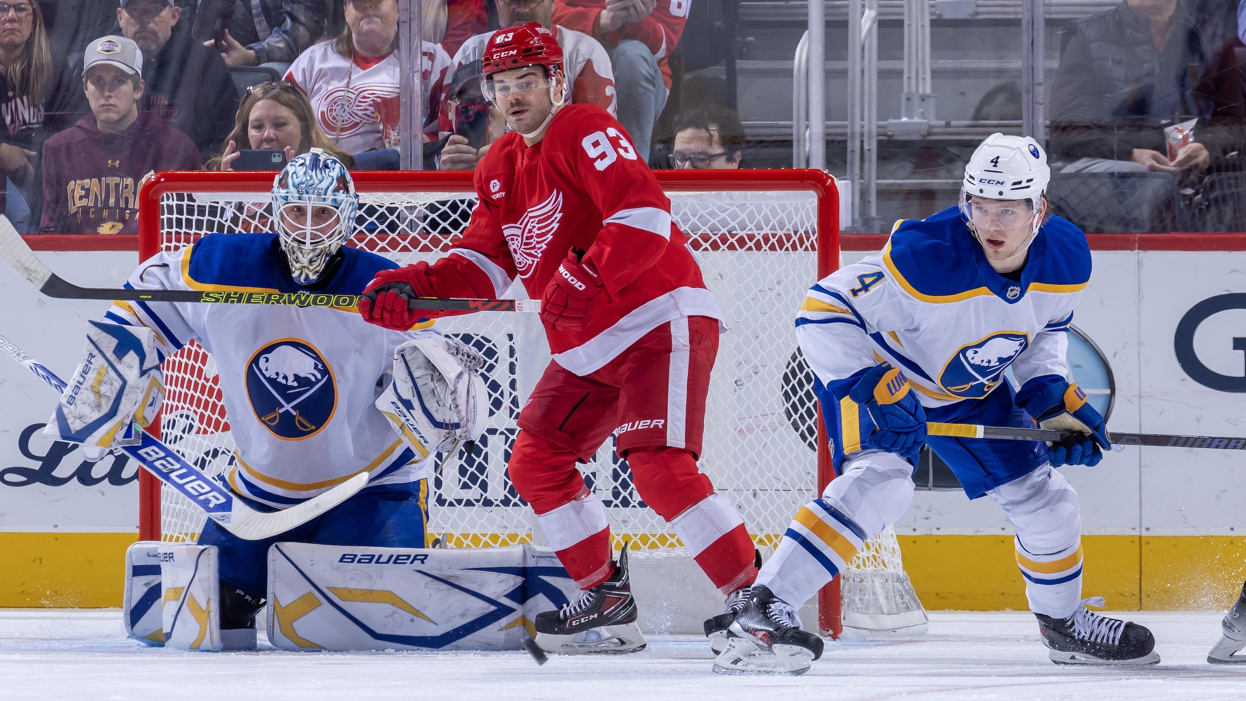 Buffalo Sabres v Detroit Red Wings