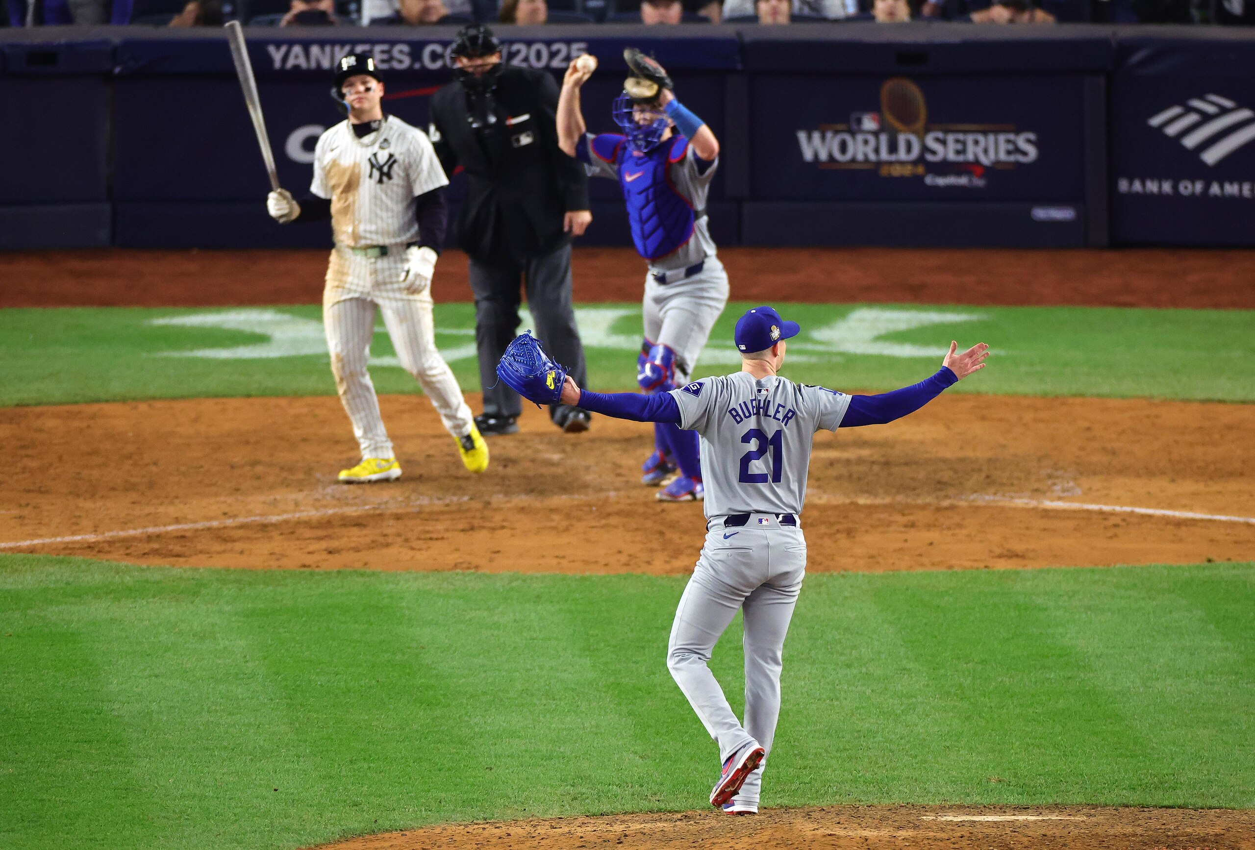 World Series - Los Angeles Dodgers v New York Yankees - Game 5 World Series - Los Angeles Dodgers v New York Yankees - Game 5