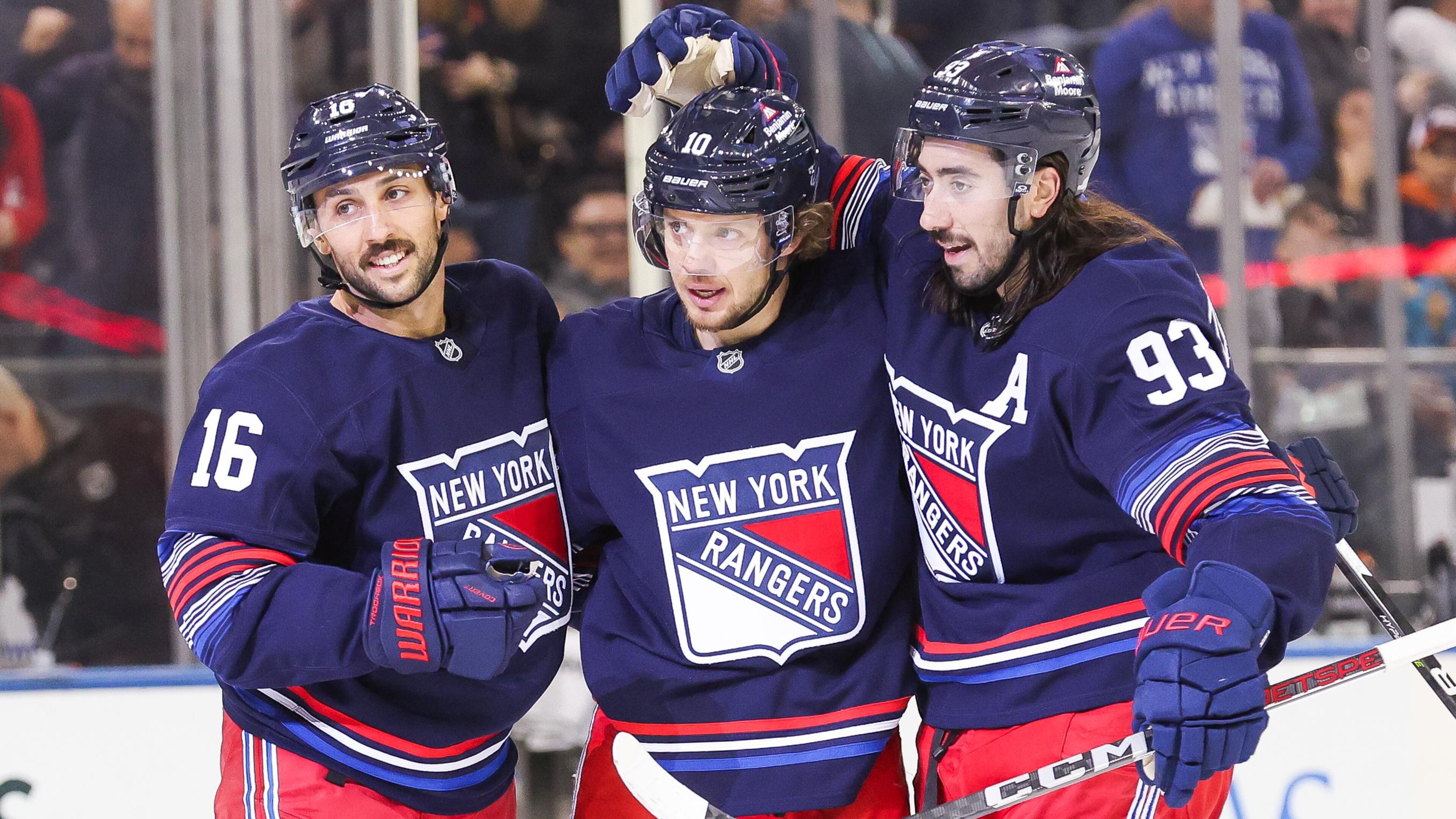 New York Islanders v New York Rangers